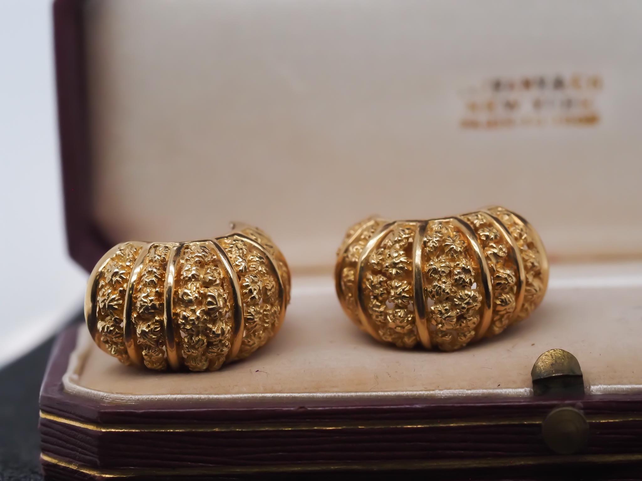Vintage Cartier 18K Yellow Gold Nugget Style Clip Back Earrings For Sale 2