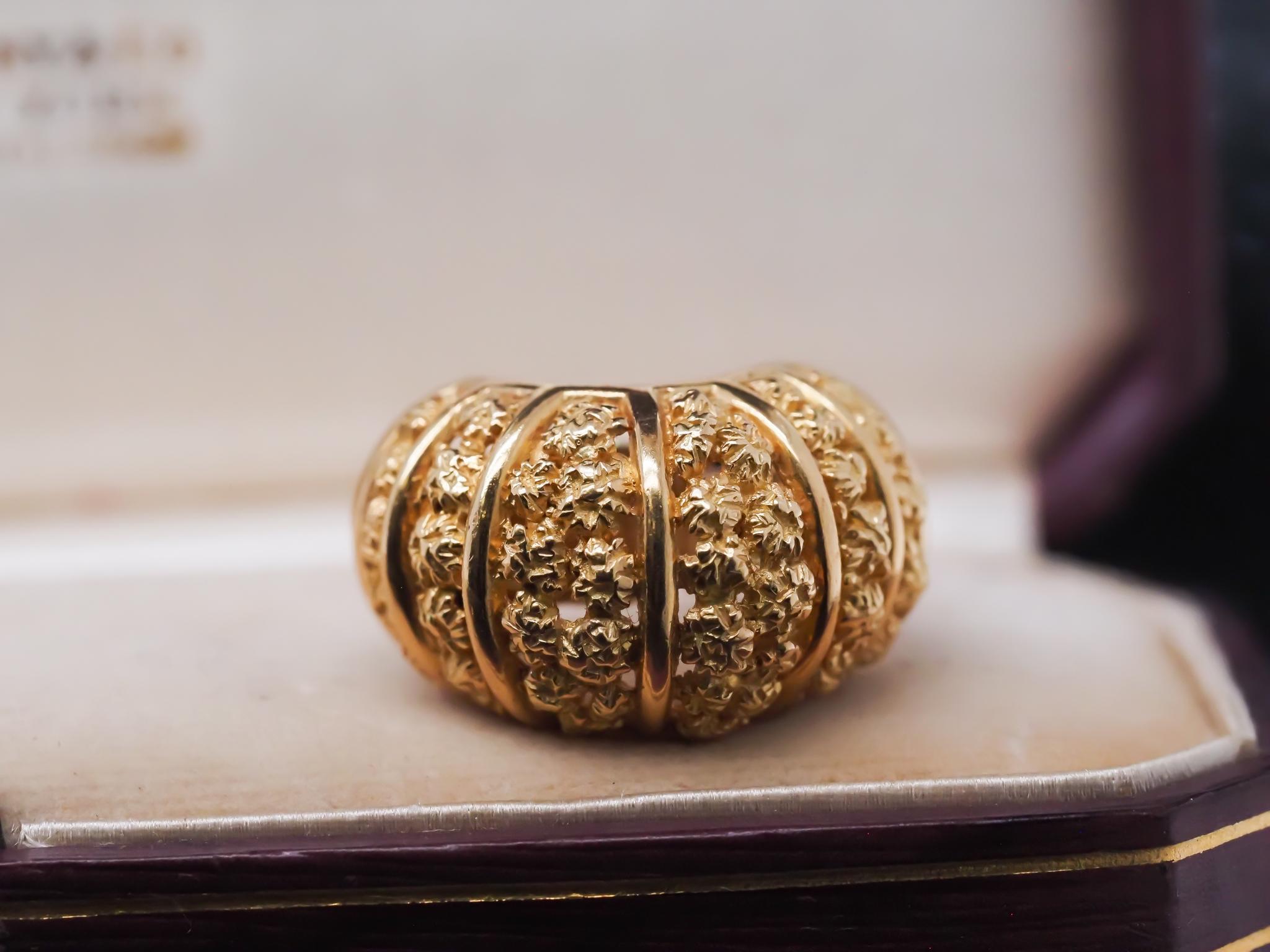 Vintage Cartier 18K Yellow Gold Nugget Style Clip Back Earrings For Sale 5