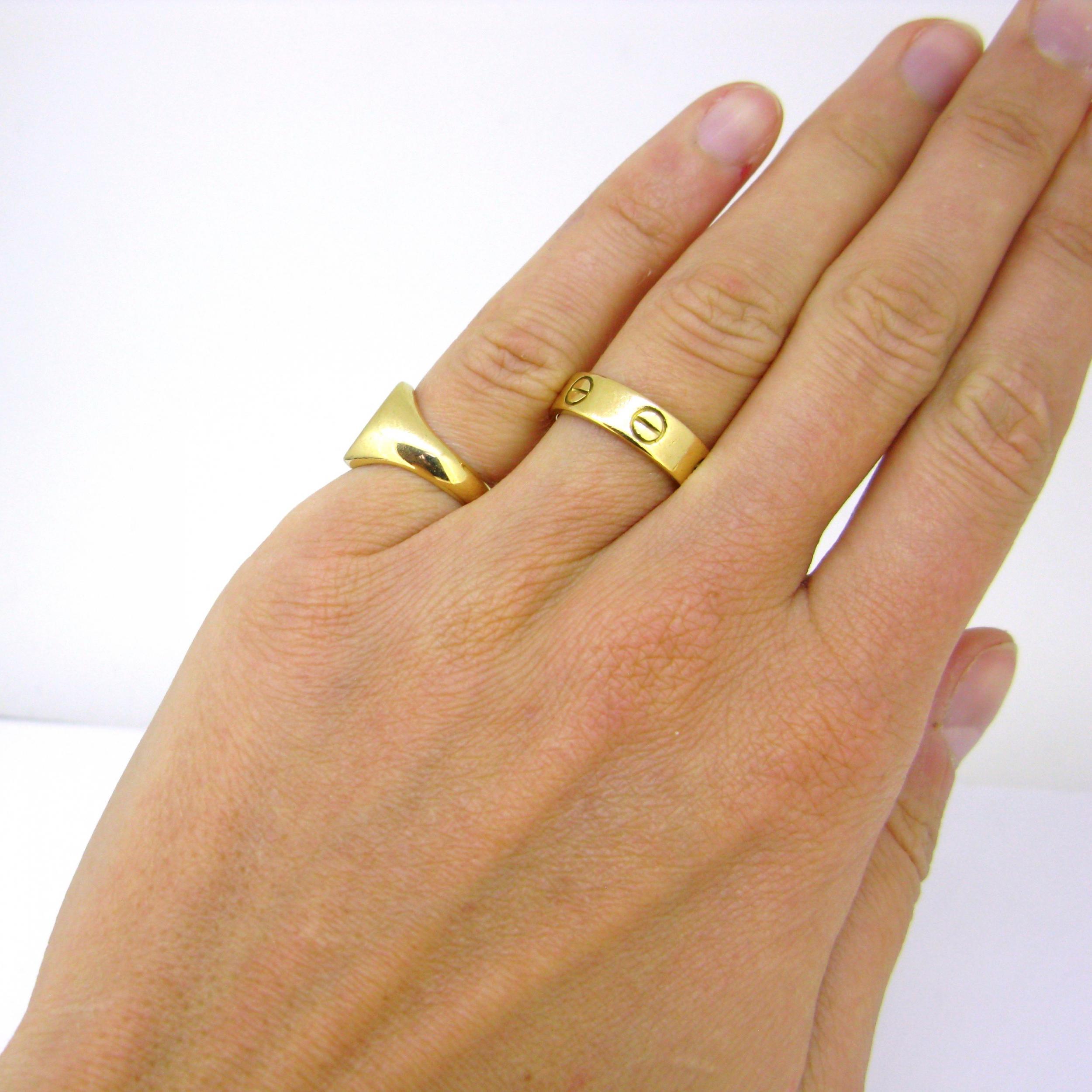 Women's or Men's Vintage Cartier 18 Karat Yellow Gold Love Ring