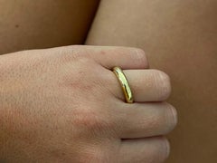 Vintage Cartier 1992 Ellipse Ring in 18k Yellow Gold