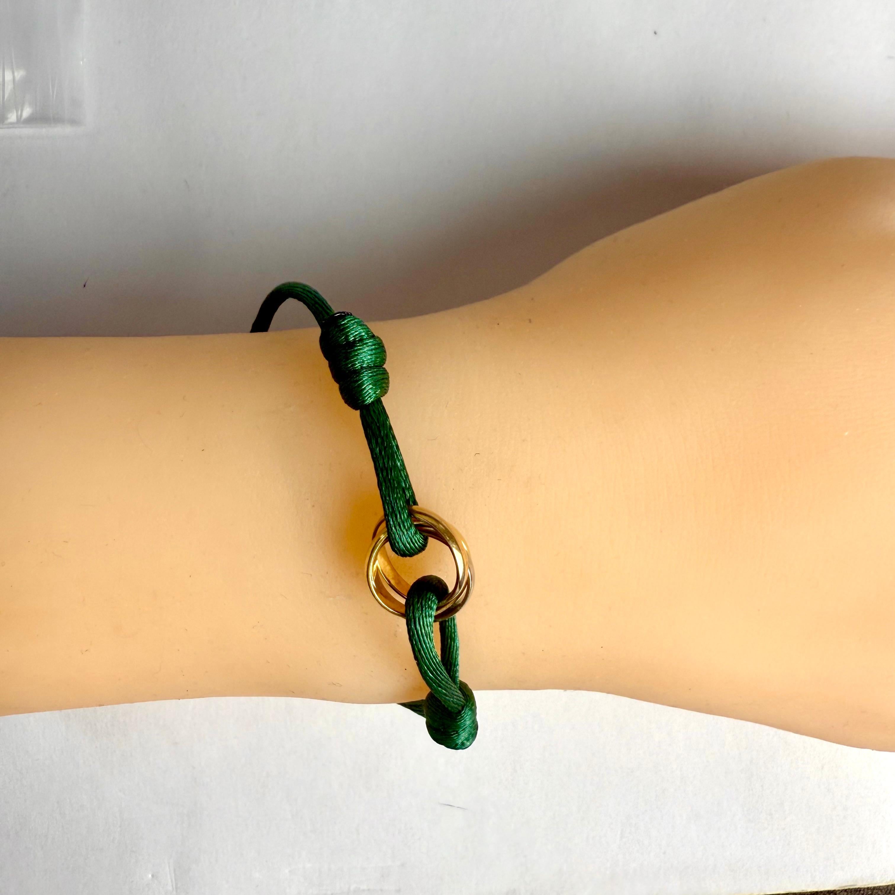 Vintage Cartier Adjustable 18K Gold Trinity Green Cord Bracelet For Sale 11