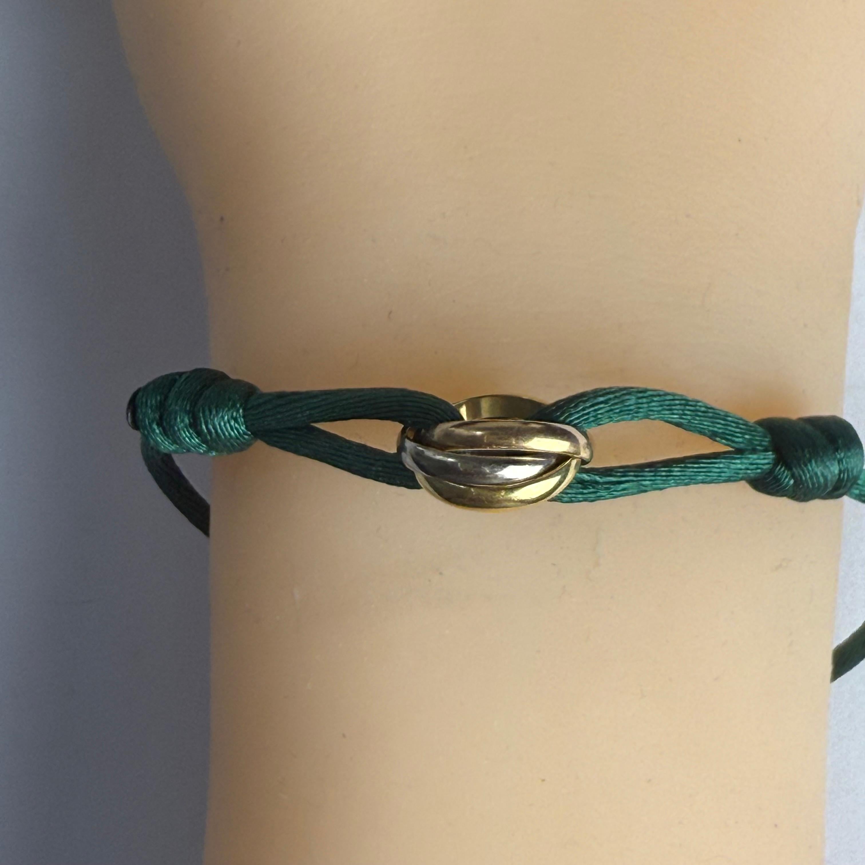 Vintage Cartier Adjustable 18K Gold Trinity Green Cord Bracelet For Sale 2