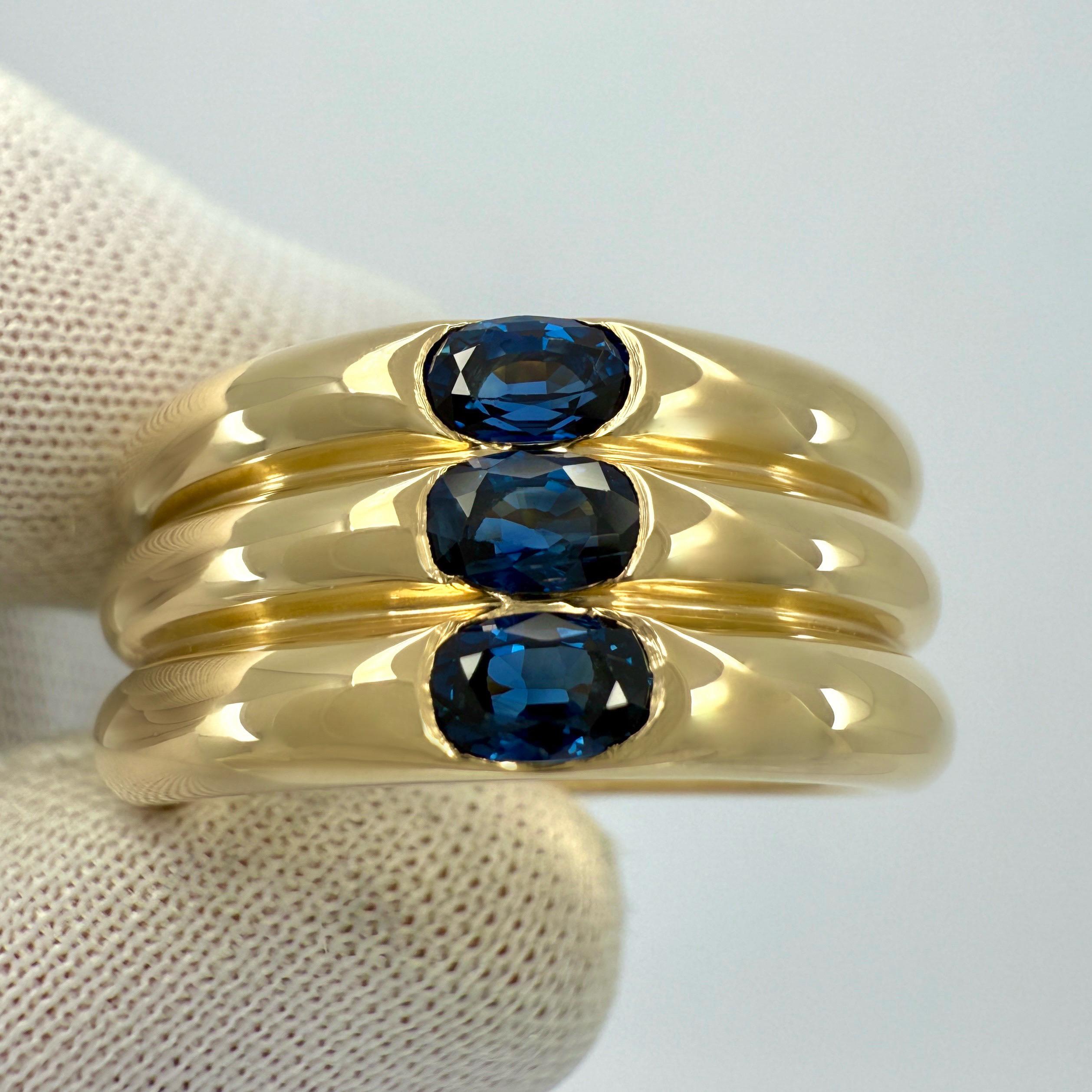 Anello a fascia con tre pietre in oro giallo 18k con zaffiro blu Cartier d'epoca in vendita 6