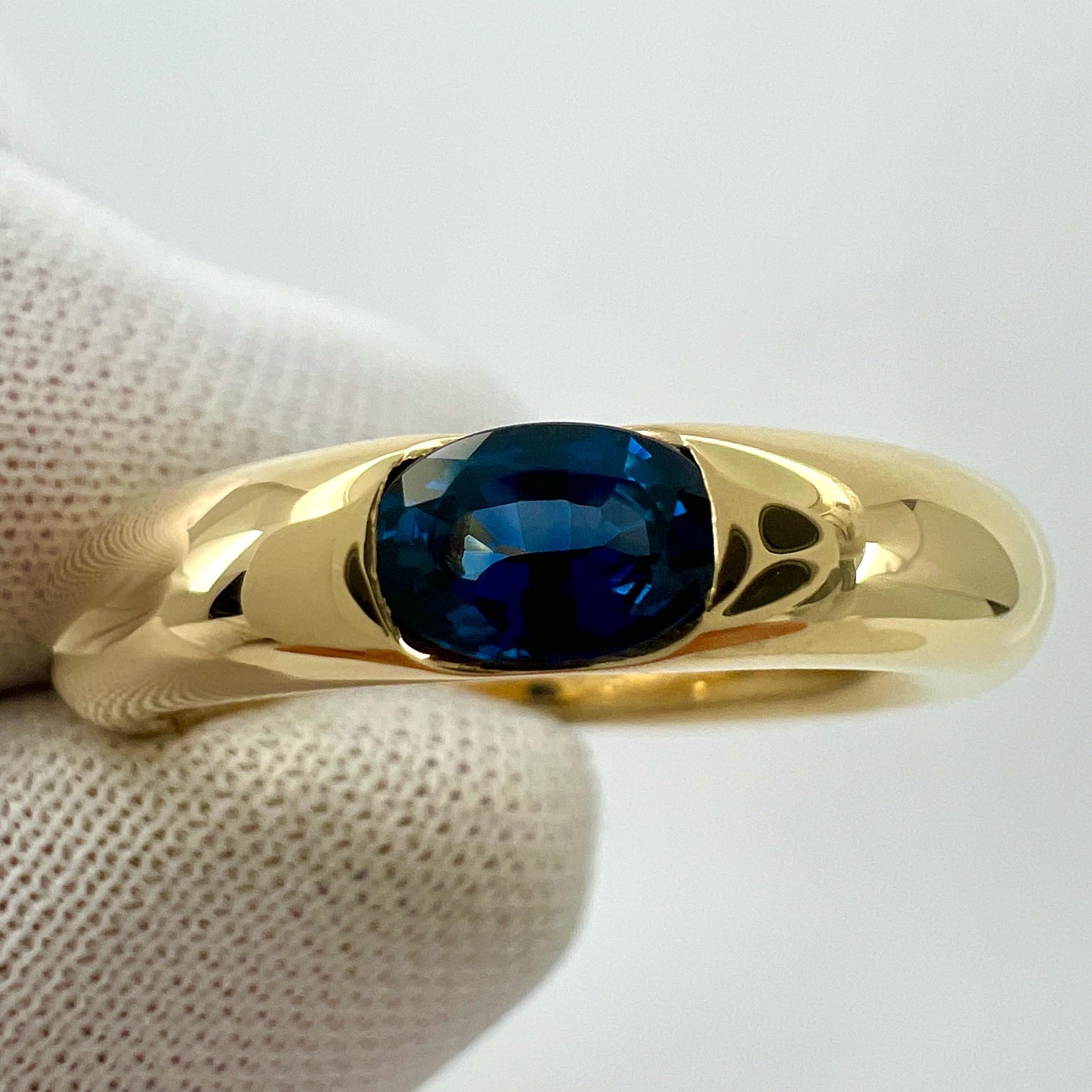 Women's or Men's Vintage Cartier Blue Sapphire Oval Ellipse 18k Yellow Gold Solitaire Ring US5 49 For Sale
