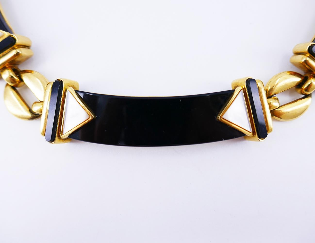 Vintage Cartier Necklace 18k Gold Black Onyx MOP Estate Jewelry In Good Condition In Beverly Hills, CA