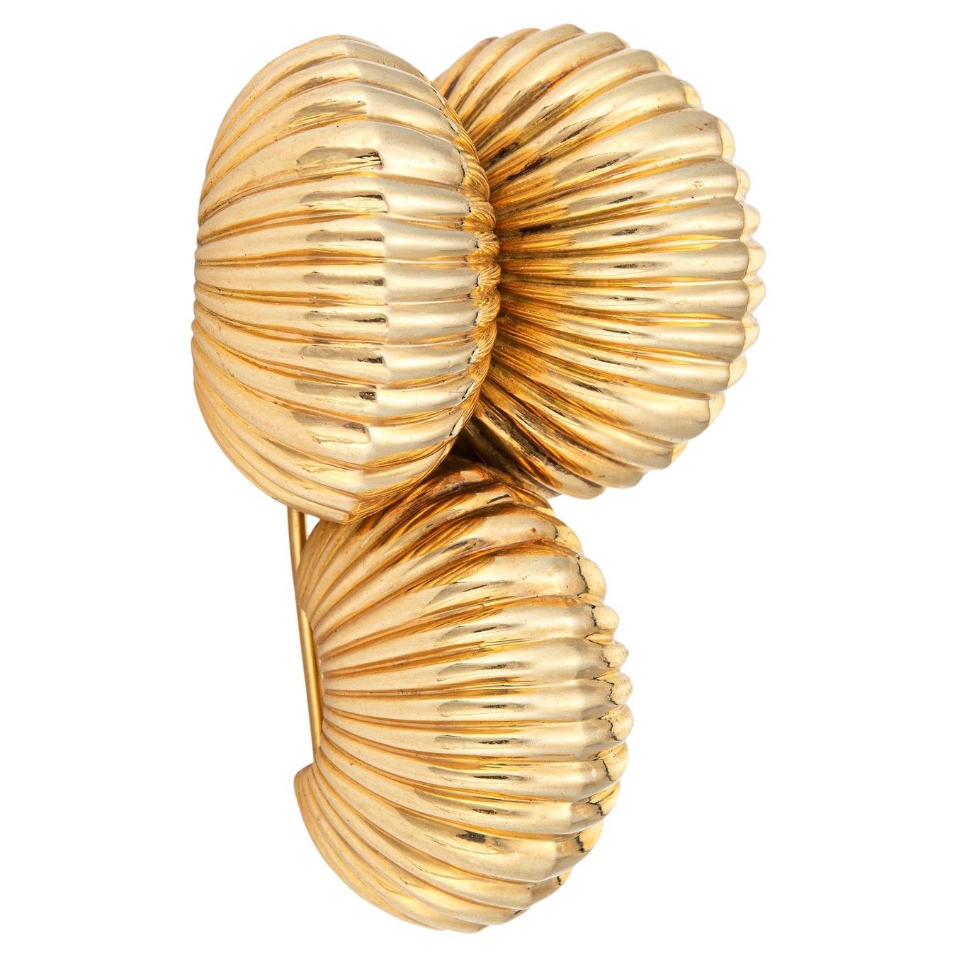 Vintage Cartier Brooch c1945 Bombe Fluted Dome Pin 14k Gold Shell Jewelry For Sale