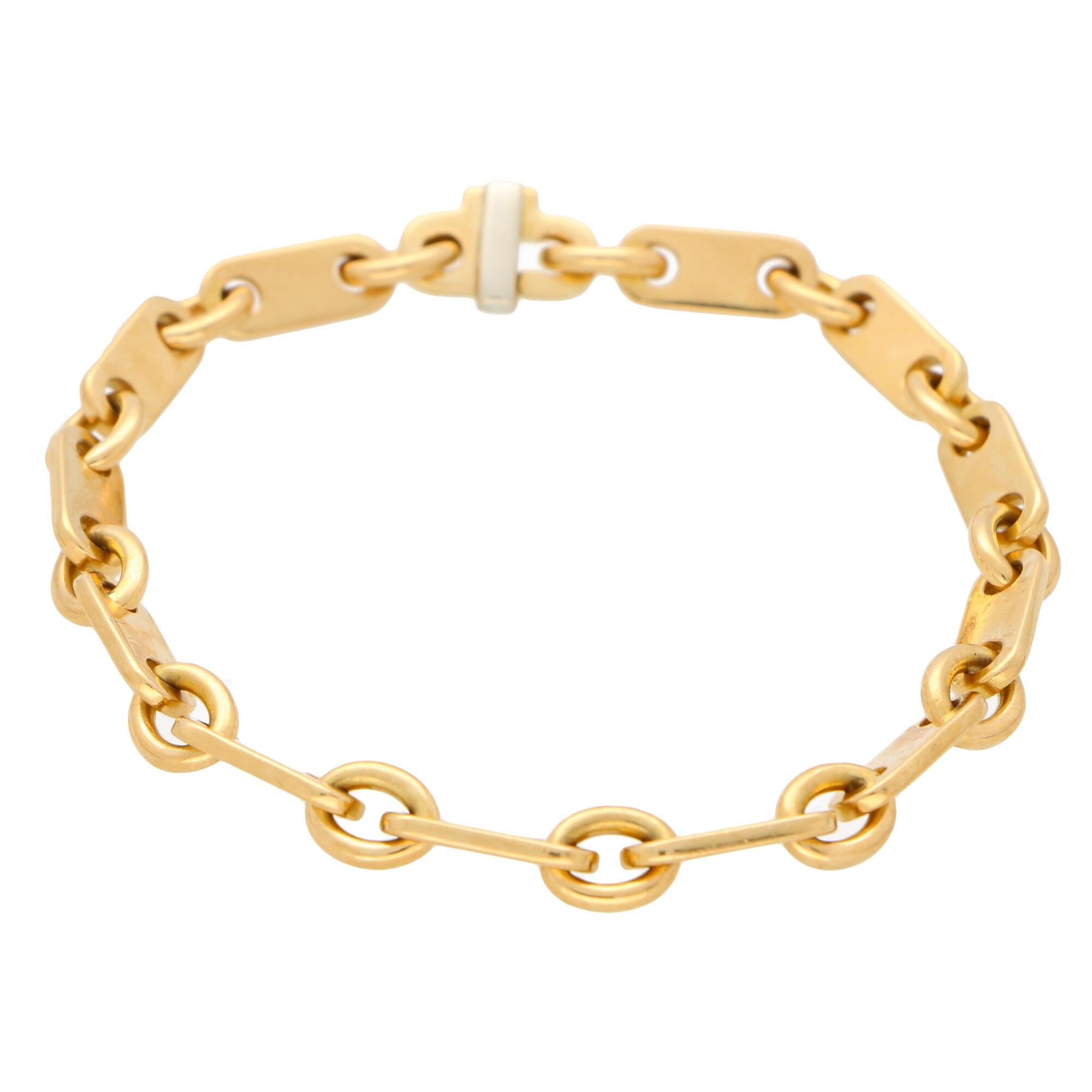 Retro Vintage Cartier Chain Link Bracelet Set in Solid 18 Karat Yellow Gold circa 1990