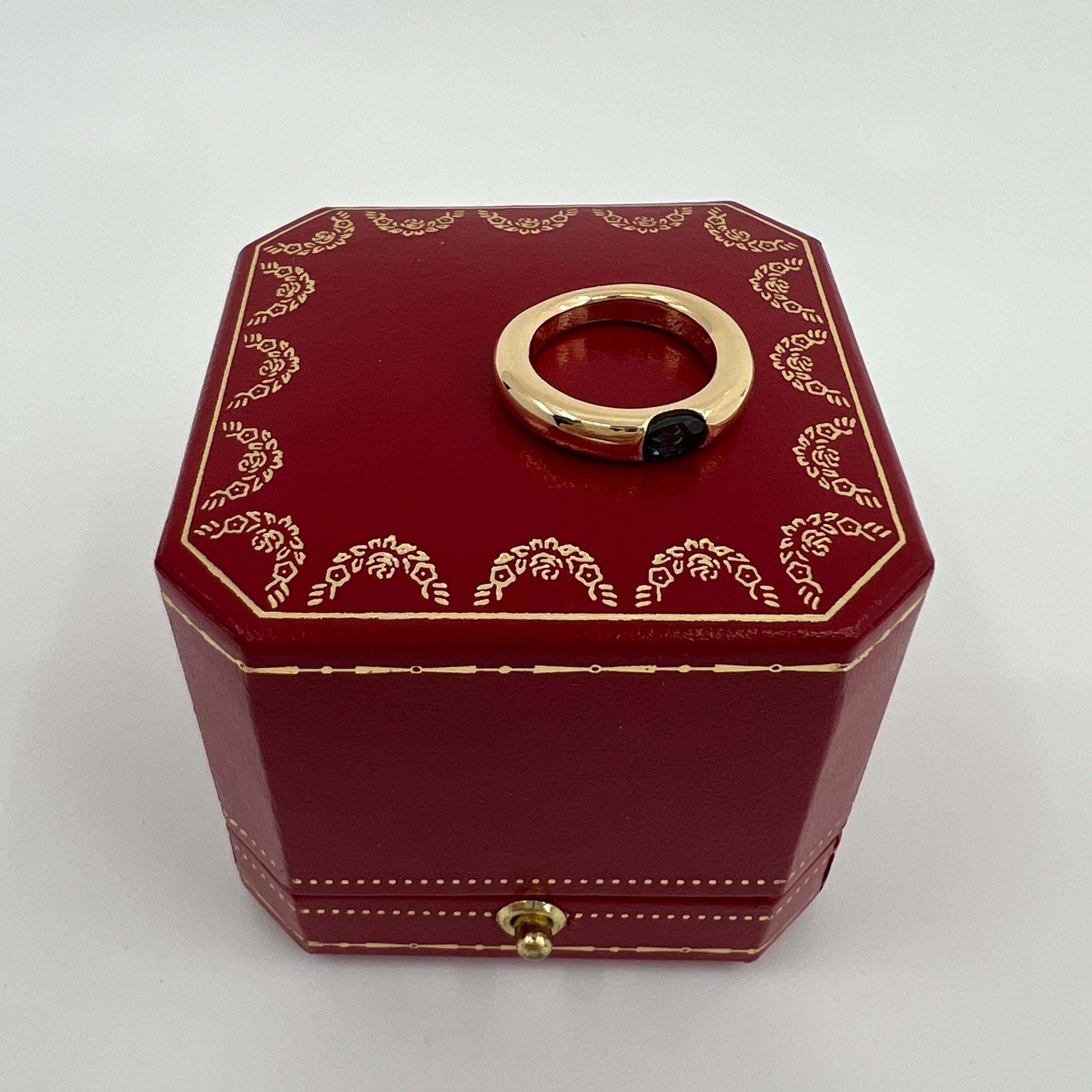 Women's or Men's Vintage Cartier Deep Blue Sapphire Oval Ellipse 18k Yellow Gold Solitaire Ring 5