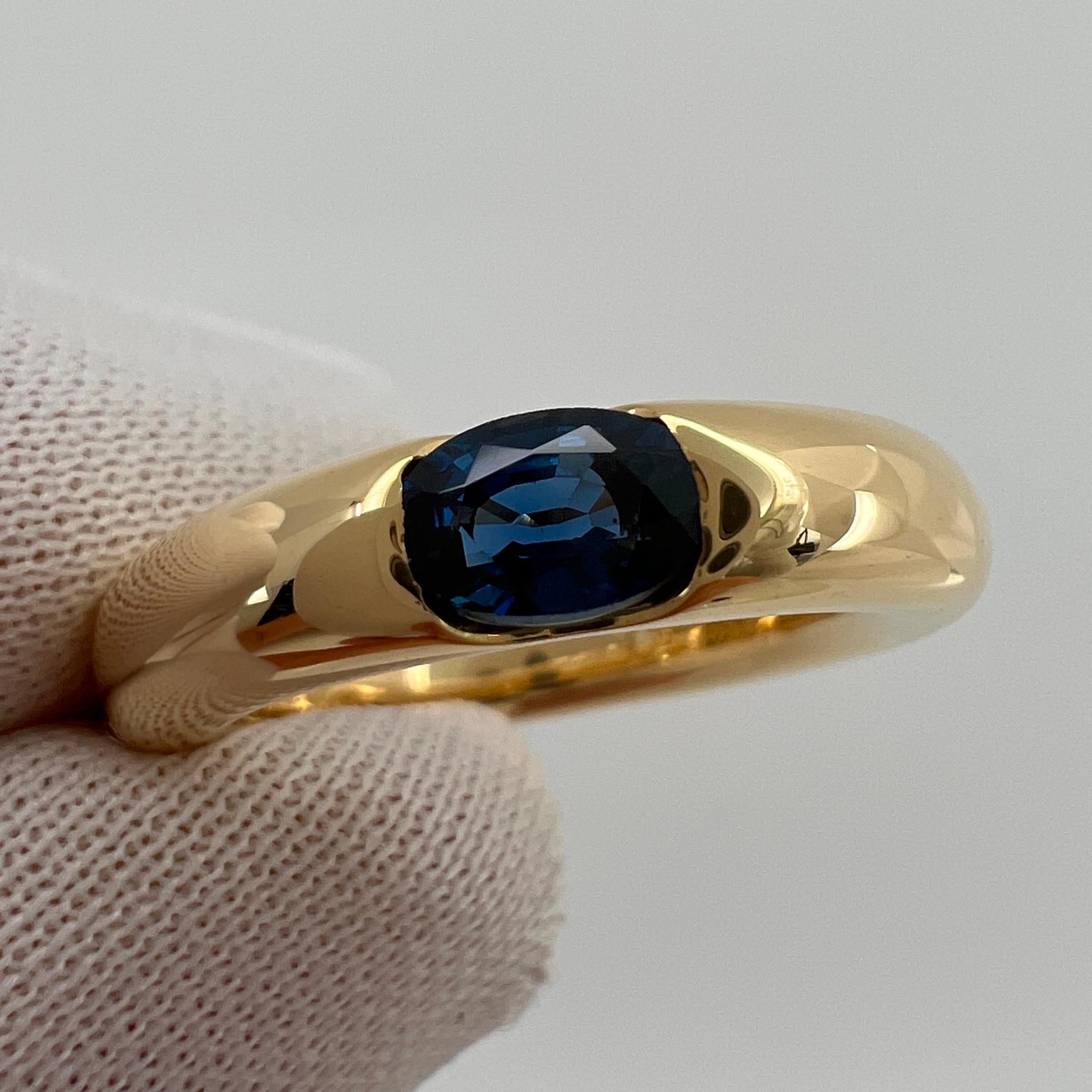 Vintage Cartier Deep Blue Sapphire Oval Ellipse 18k Yellow Gold Solitaire Ring In Excellent Condition In Birmingham, GB