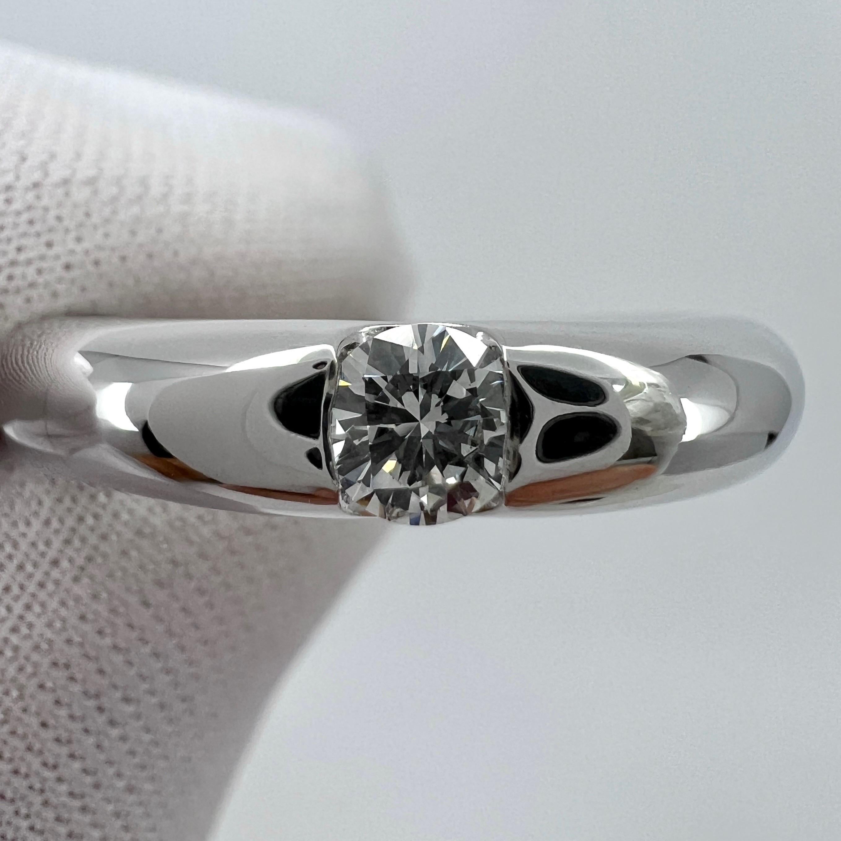 Vintage Cartier Diamond 0.21ct VVS1 Ellipse 18k White Gold Solitaire Band Ring 2