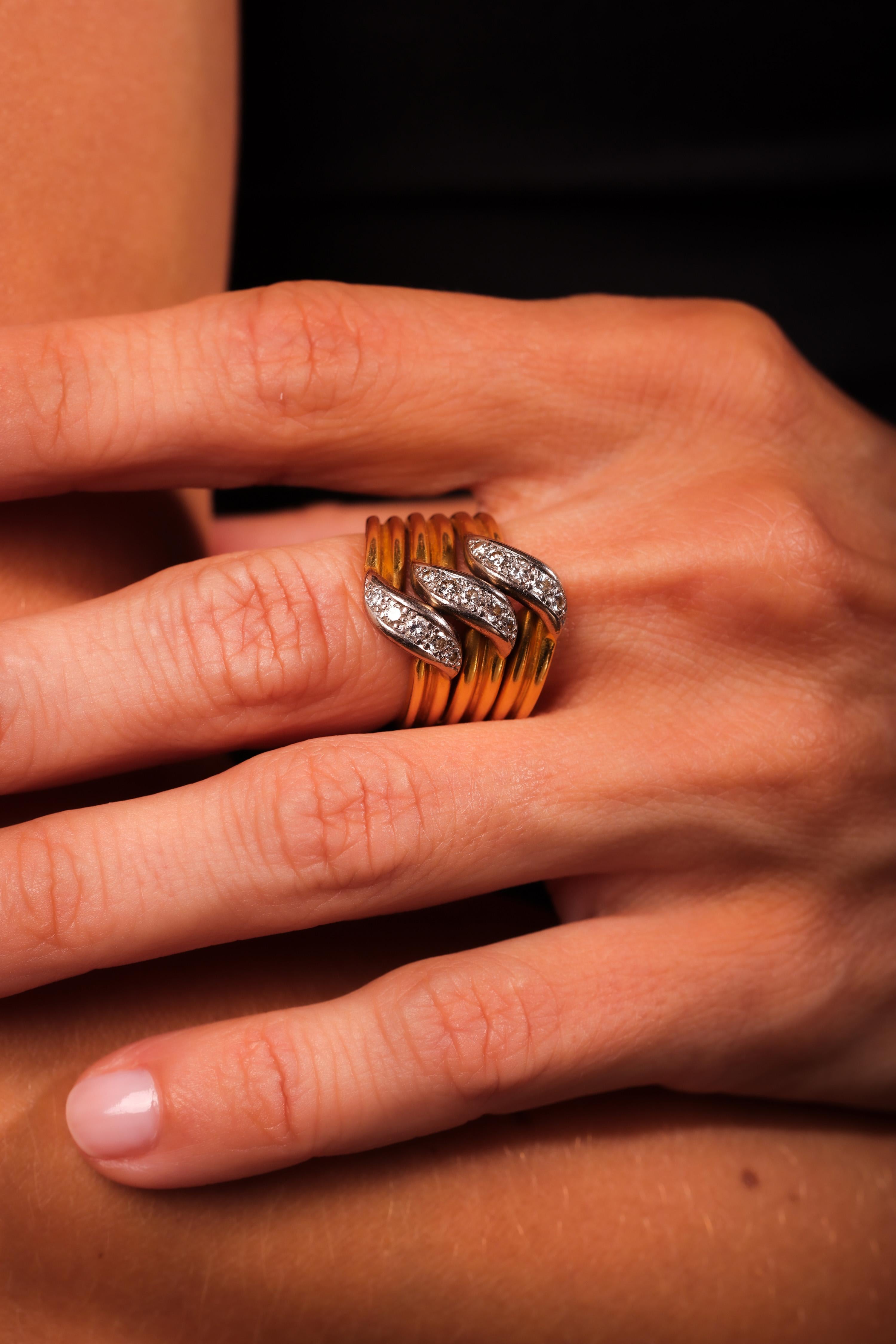 Vintage Cartier Diamant 18K Gelb- und Weißgold Trillium Ring im Zustand „Hervorragend“ in Beverly Hills, CA