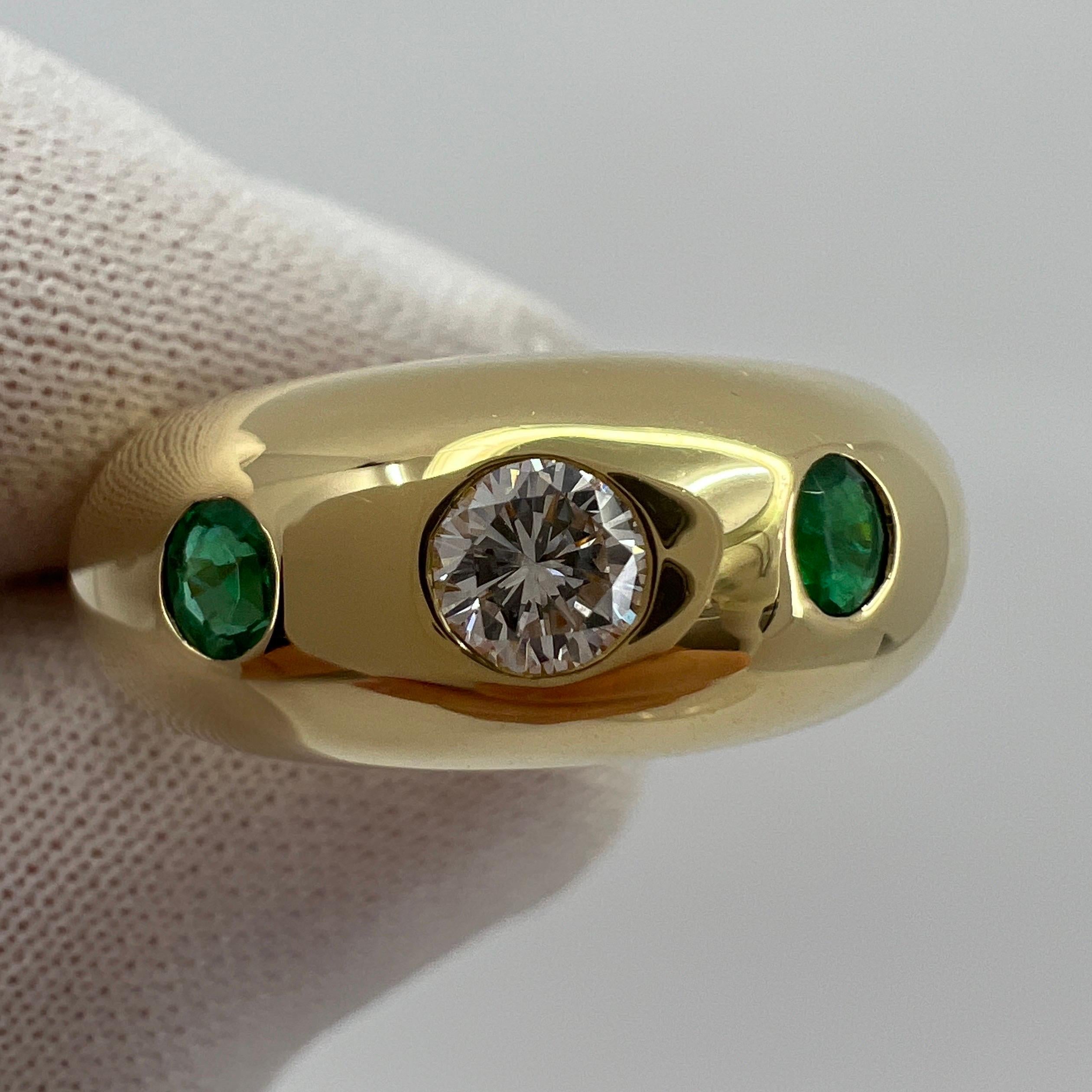 Vintage Cartier Diamond And Emerald 18k Yellow Gold Three Stone Dome Daphne Ring For Sale 2