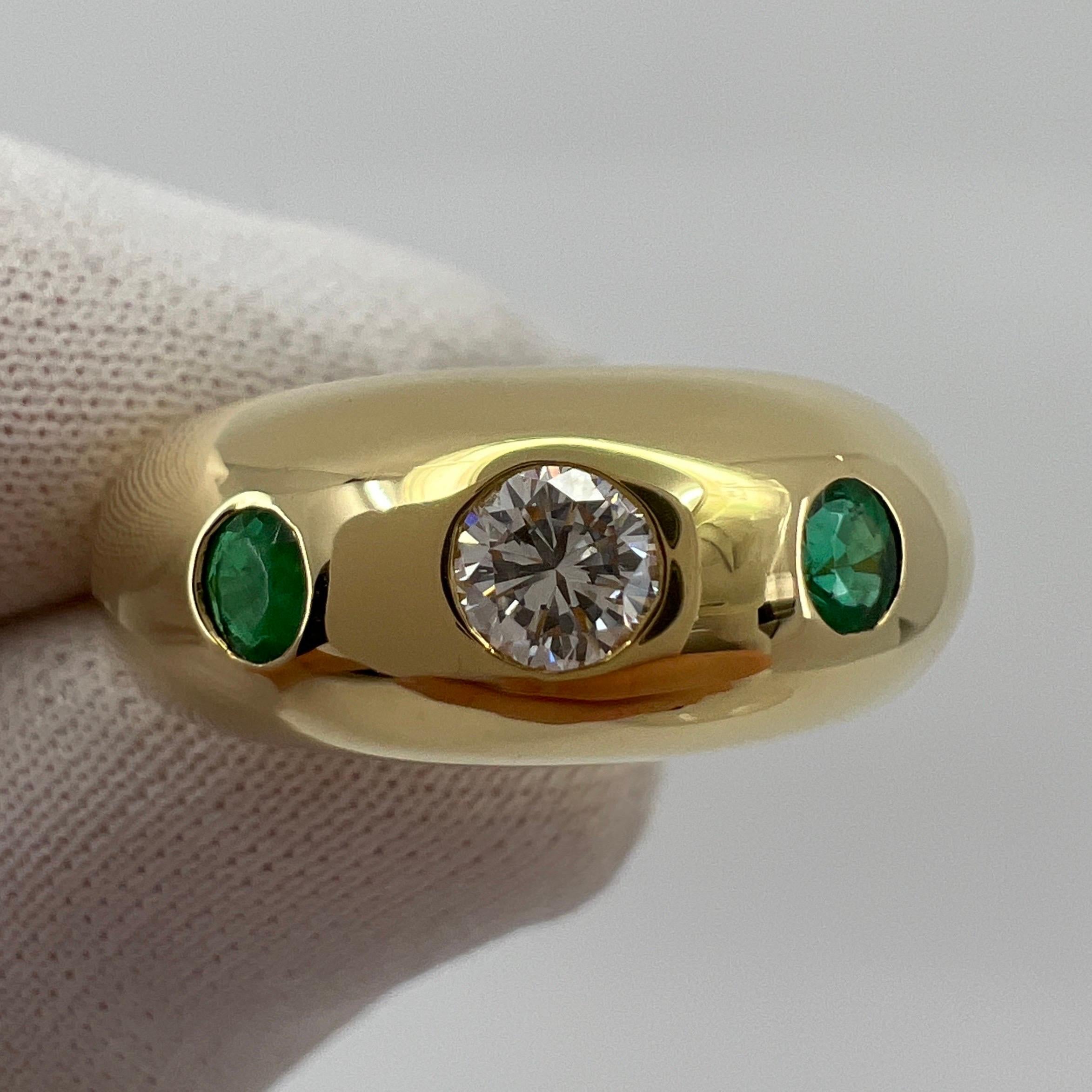 Vintage Cartier Diamond And Emerald 18k Yellow Gold Three Stone Dome Daphne Ring For Sale 5