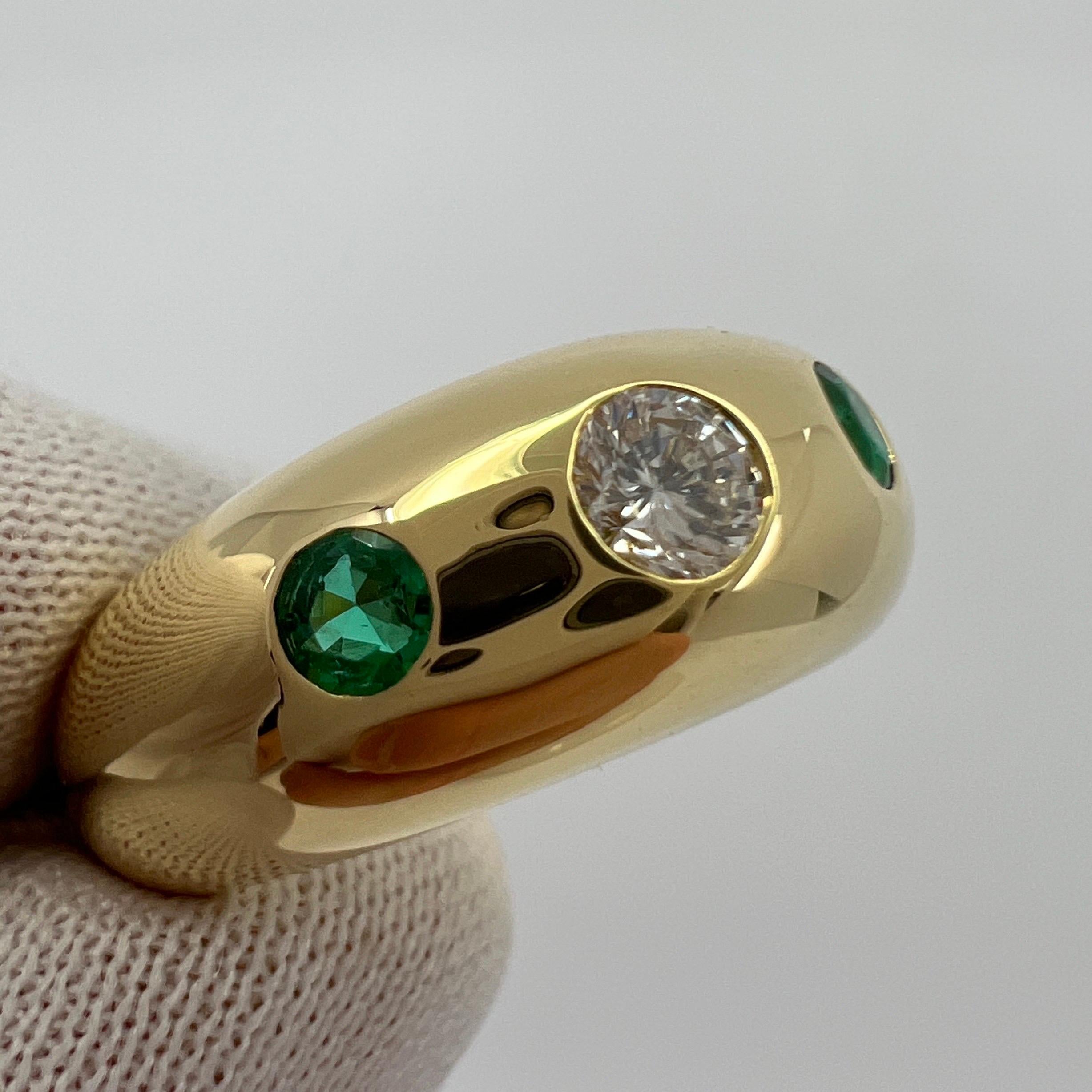 Vintage Cartier Diamond And Emerald 18k Yellow Gold Three Stone Dome Daphne Ring In Excellent Condition For Sale In Birmingham, GB