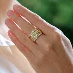 Vintage Cartier Diamond and Emerald Walking Elephant Ring in 18k Yellow Gold