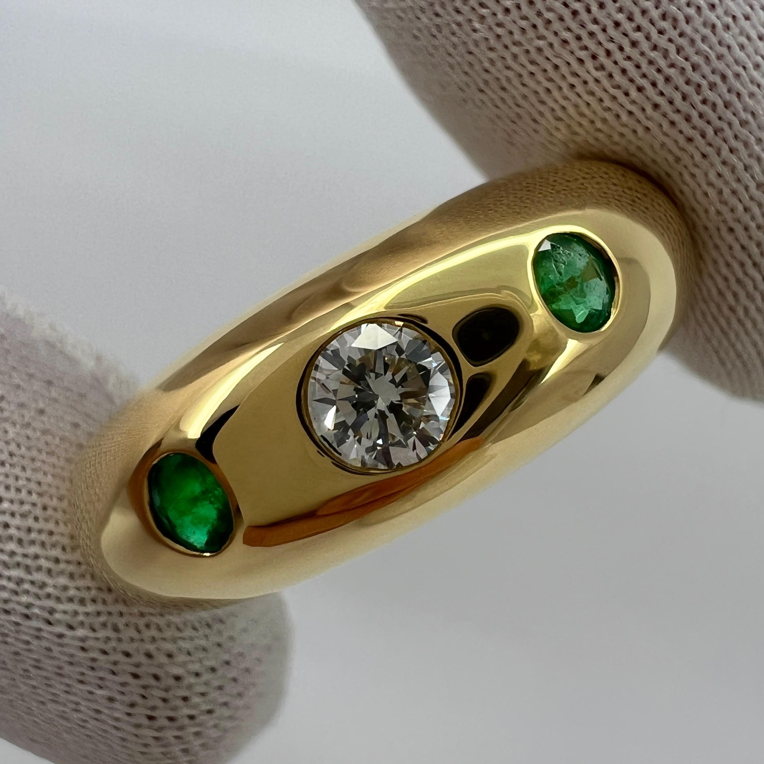 Vintage Cartier Diamond Emerald 18k Yellow Gold Three Stone Dome Daphne Ring 62 For Sale 4