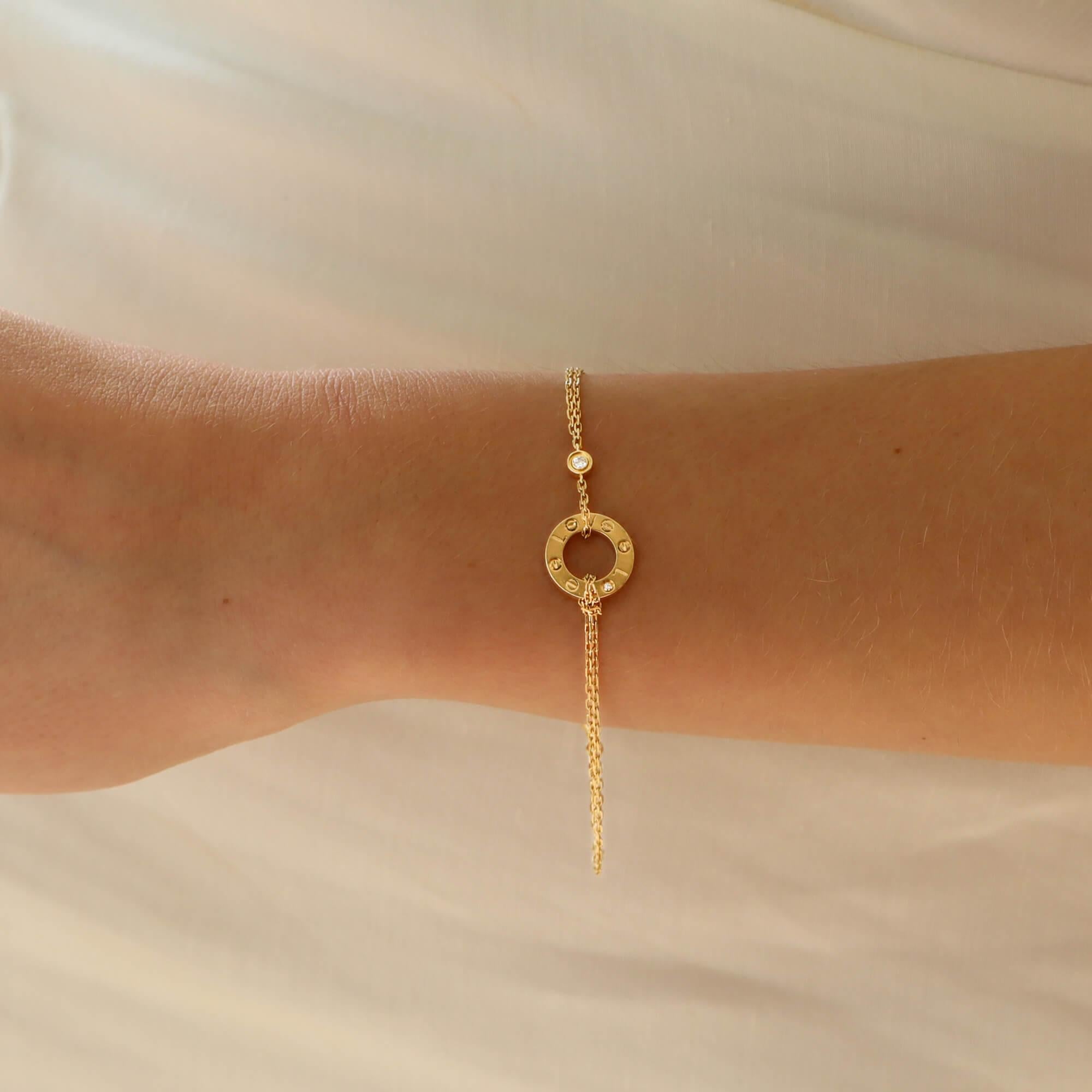 Love store chain bracelet