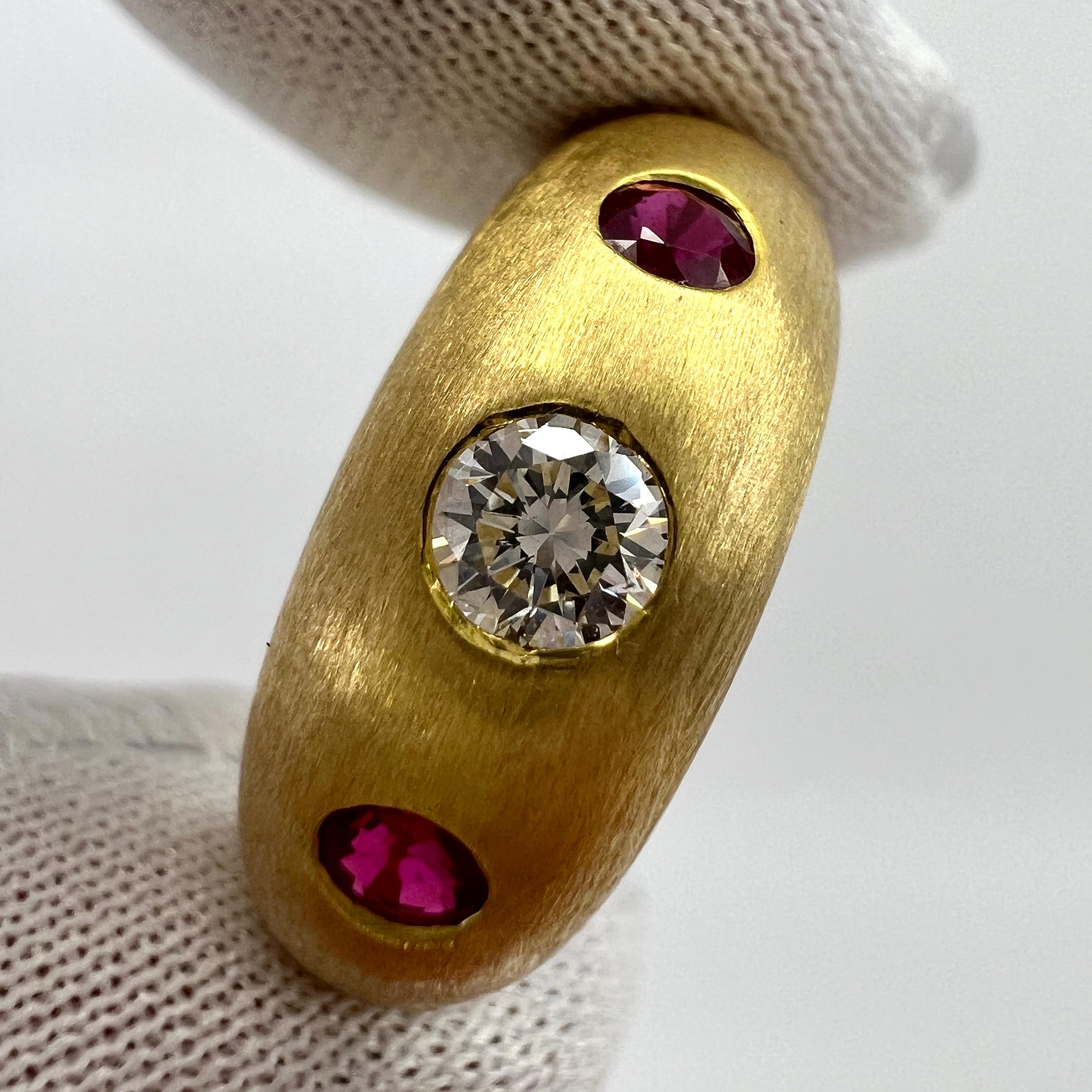 Vintage Cartier Diamond Ruby Daphne 18k Brushed Gold Three Stone Domed Ring 1