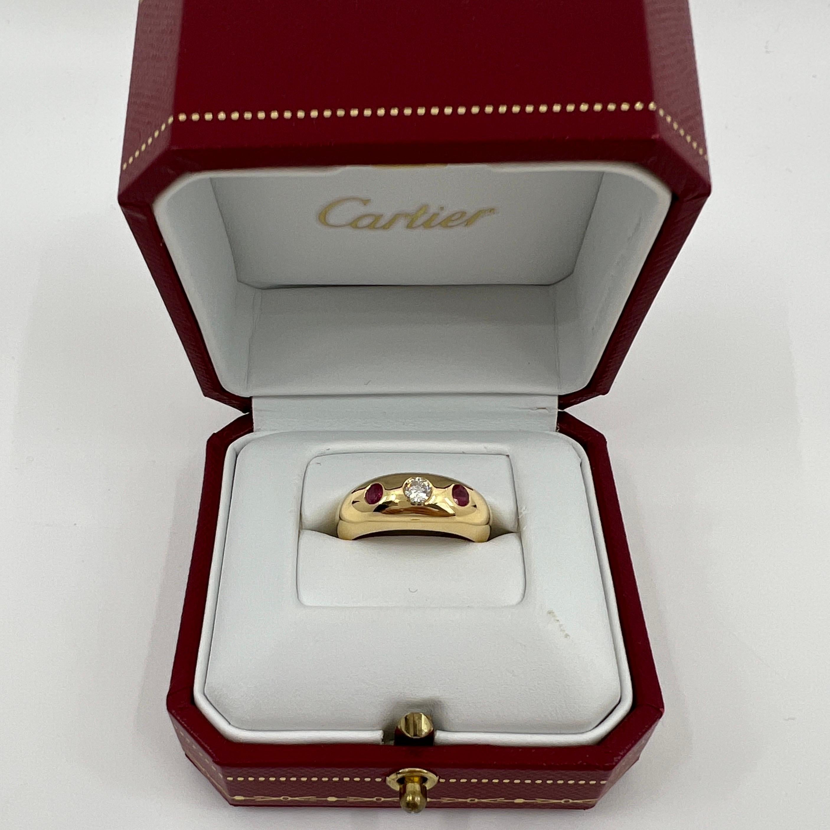 Round Cut Vintage Cartier Diamond Ruby Daphne 18k Yellow Gold Three Stone Domed Ring EU51 For Sale