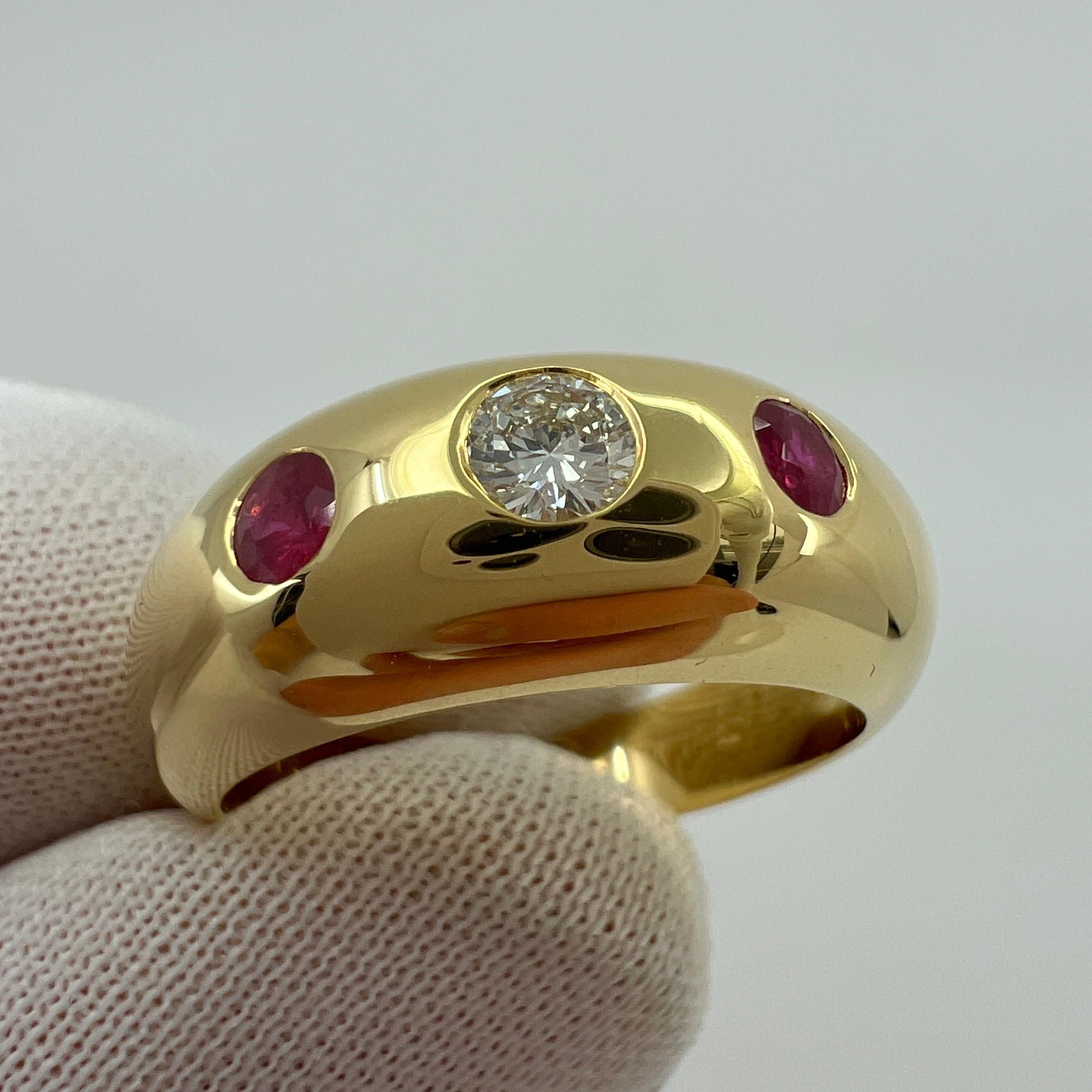 Vintage Cartier Diamond Ruby Daphne 18k Yellow Gold Three Stone Domed Ring EU51 In Excellent Condition For Sale In Birmingham, GB
