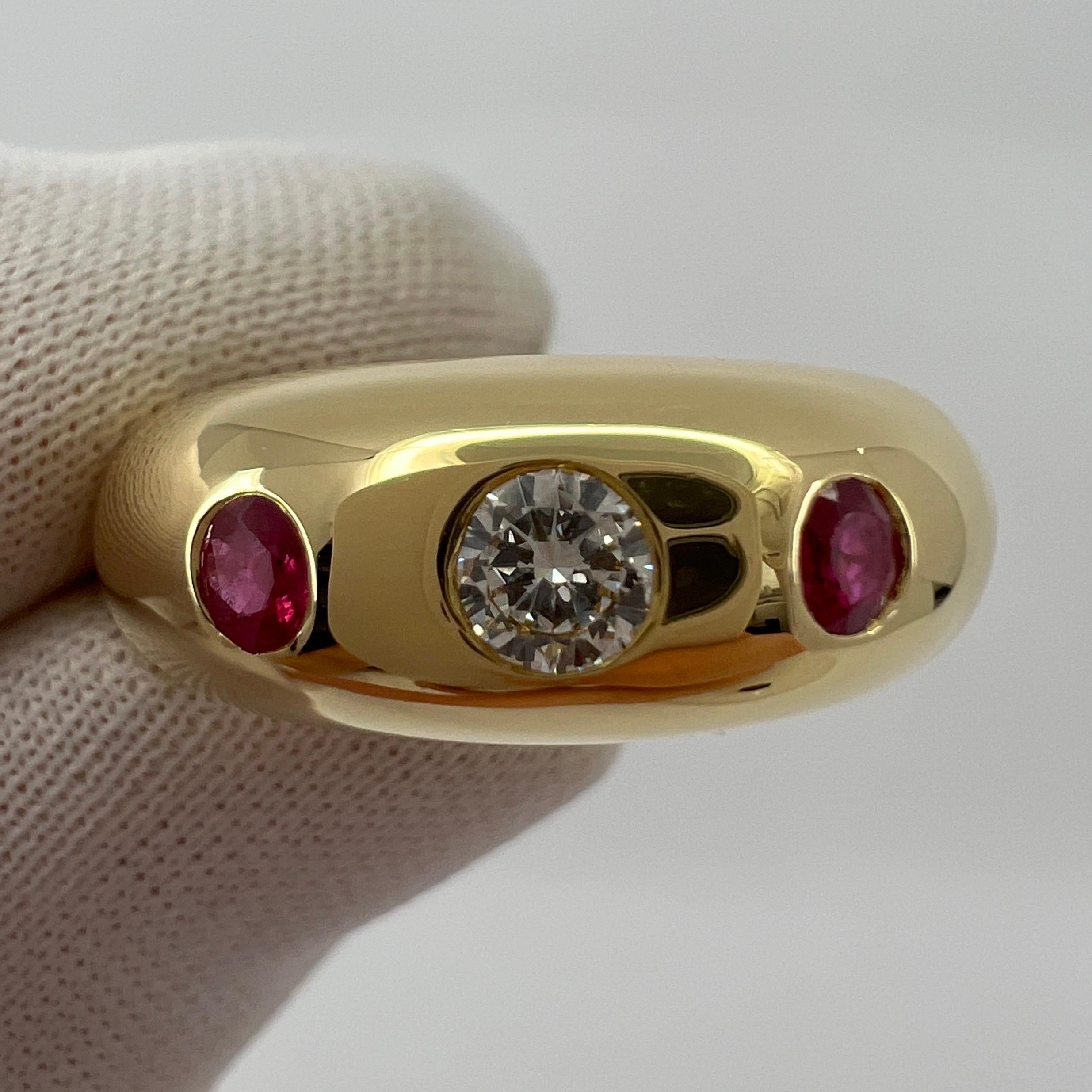 Vintage Cartier Diamond Ruby Daphne 18k Yellow Gold Three Stone Domed Ring EU51 For Sale 4