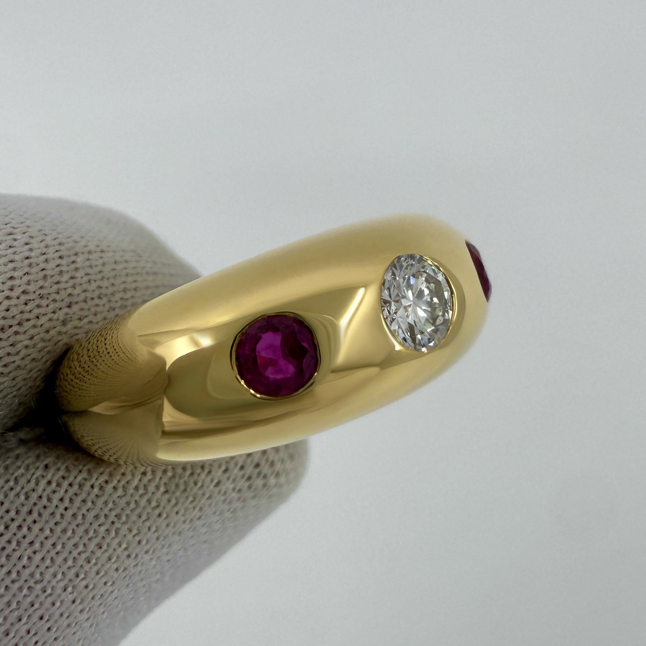 Vintage Cartier Diamond Ruby Daphne 18k Yellow Gold Three Stone Domed Ring EU52 For Sale 3
