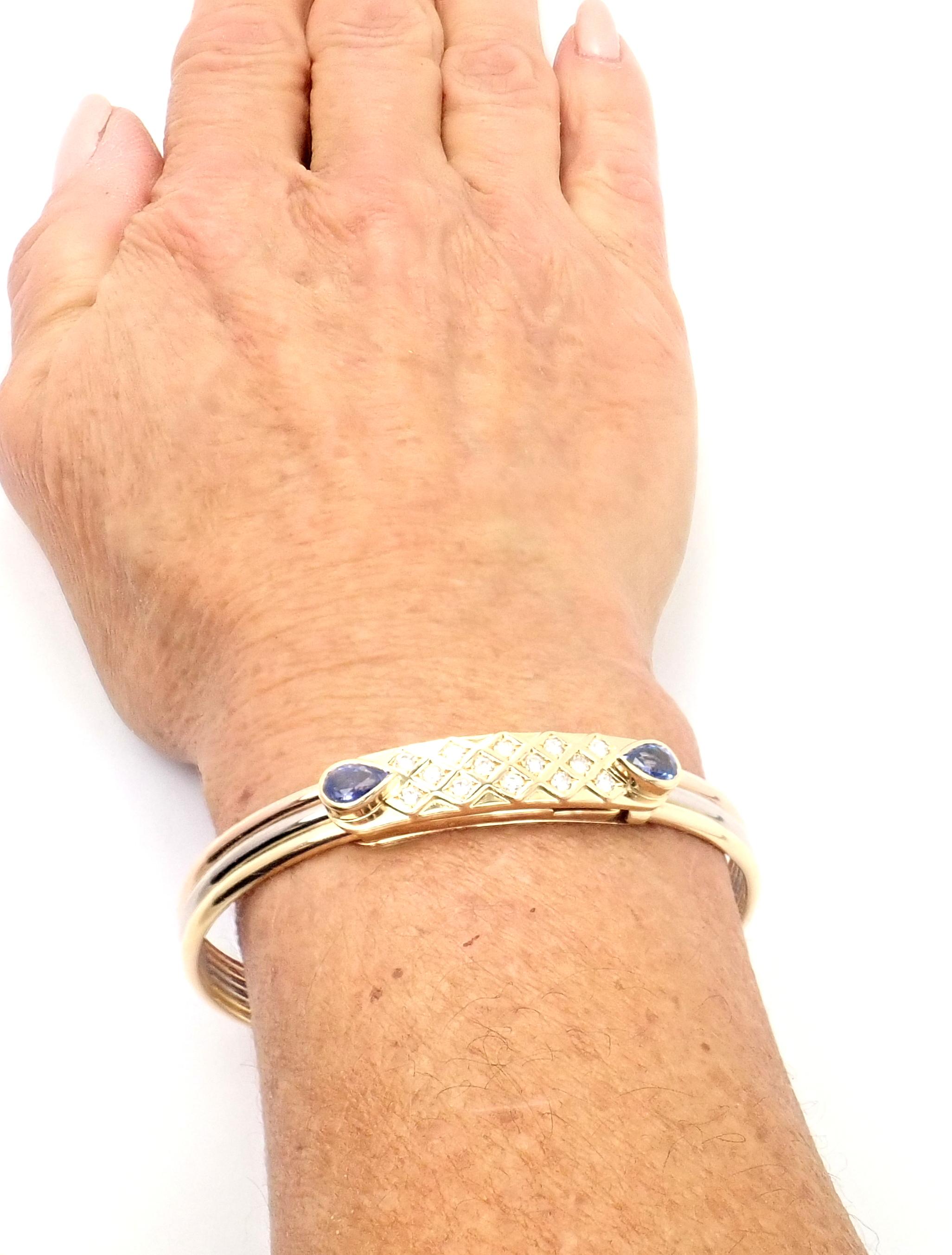 Dreifarbiger Gold-Armreif von Cartier mit Diamant und Saphir 3