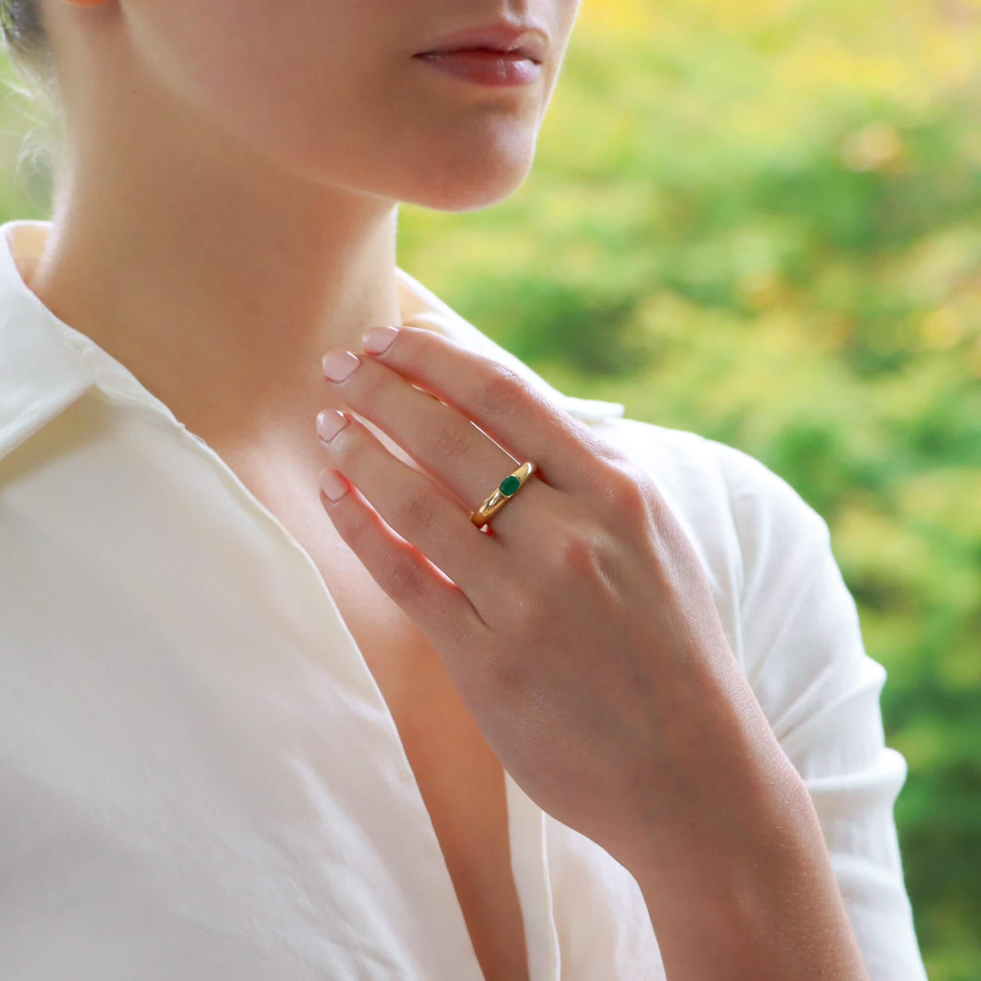 Oval Cut Vintage Cartier Ellipse Emerald Band Ring Set in 18k Yellow Gold