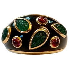 Vintage Cartier Emerald and Ruby Lacquer 18 Karat Gold Ring, circa 1991