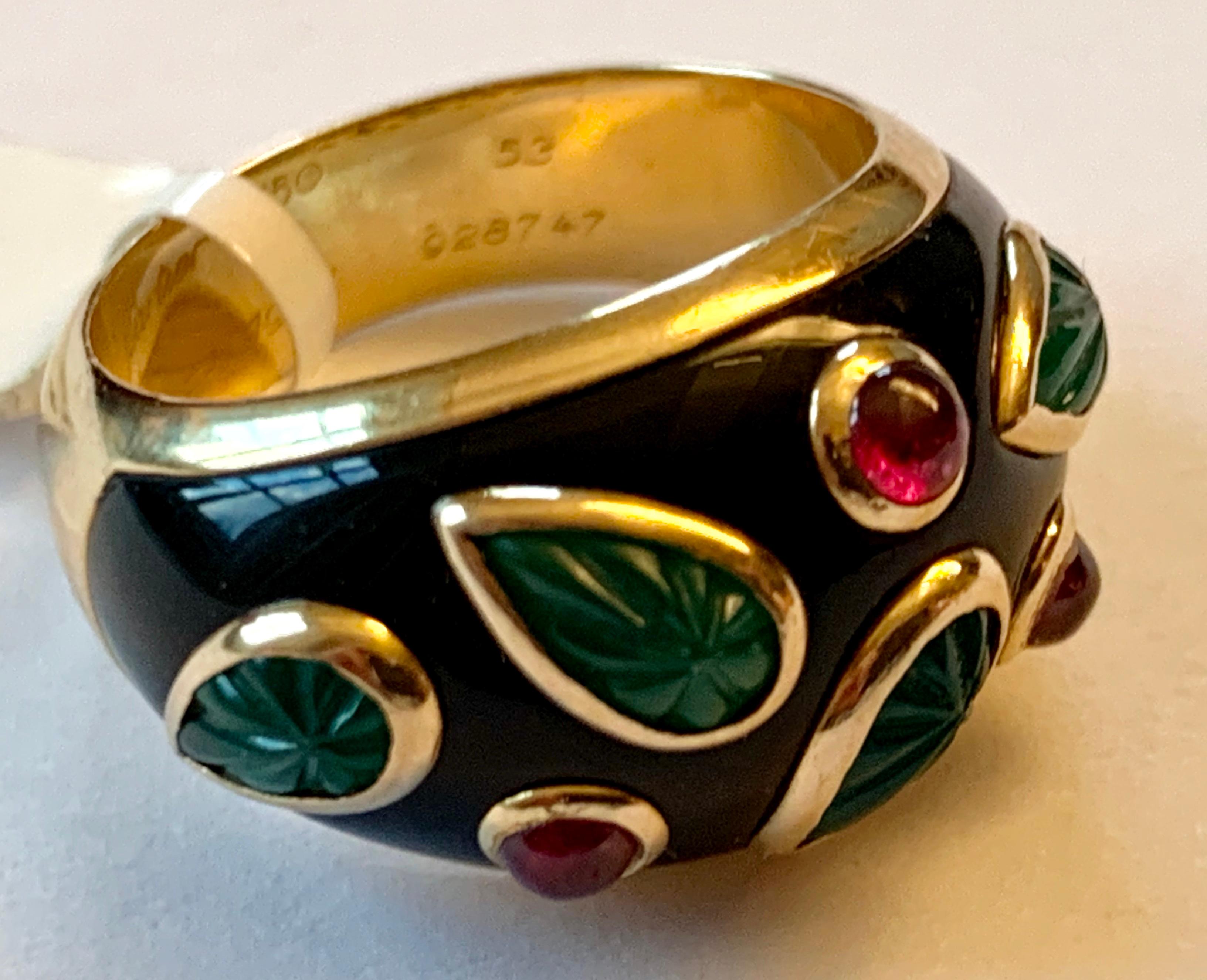 Vintage Cartier Emerald and Ruby Lacquer 18 Karat Gold Ring, circa 1991 In Good Condition In Zurich, Zollstrasse