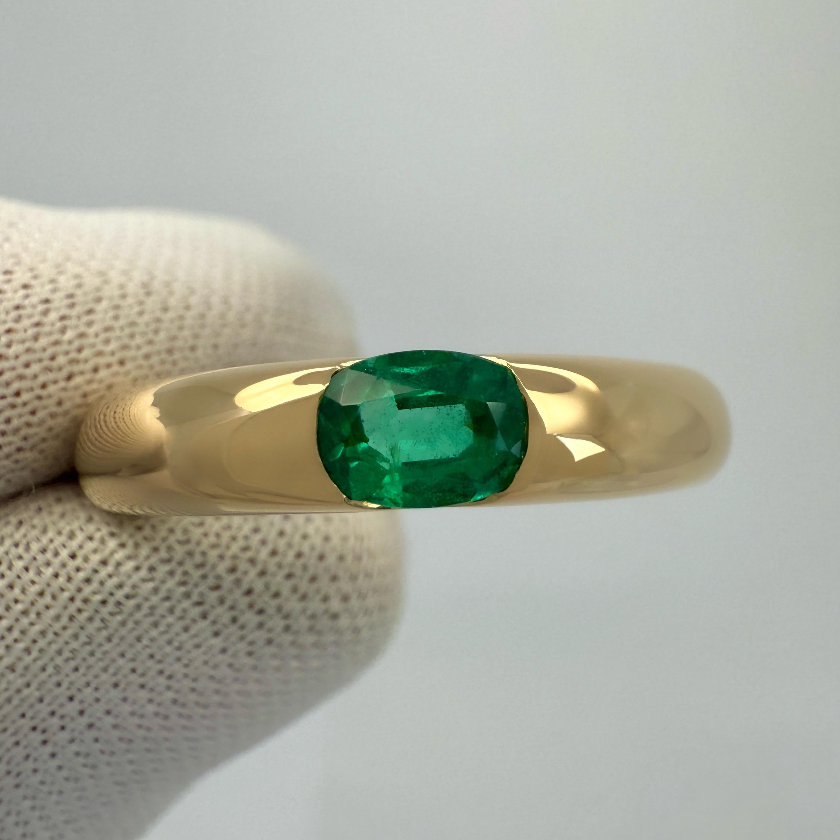 Vintage Cartier Emerald Vivid Green Ellipse 18k Yellow Gold Solitaire Ring 51 Unisexe en vente
