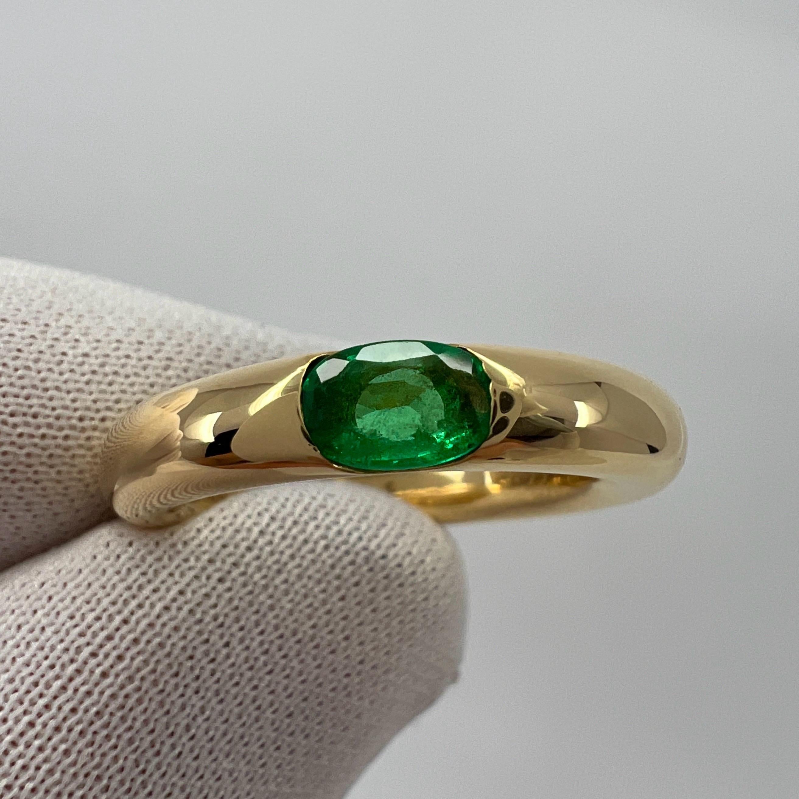 Vintage Cartier Emerald Vivid Green Ellipse 18k Yellow Gold Solitaire Ring 52 en vente 4