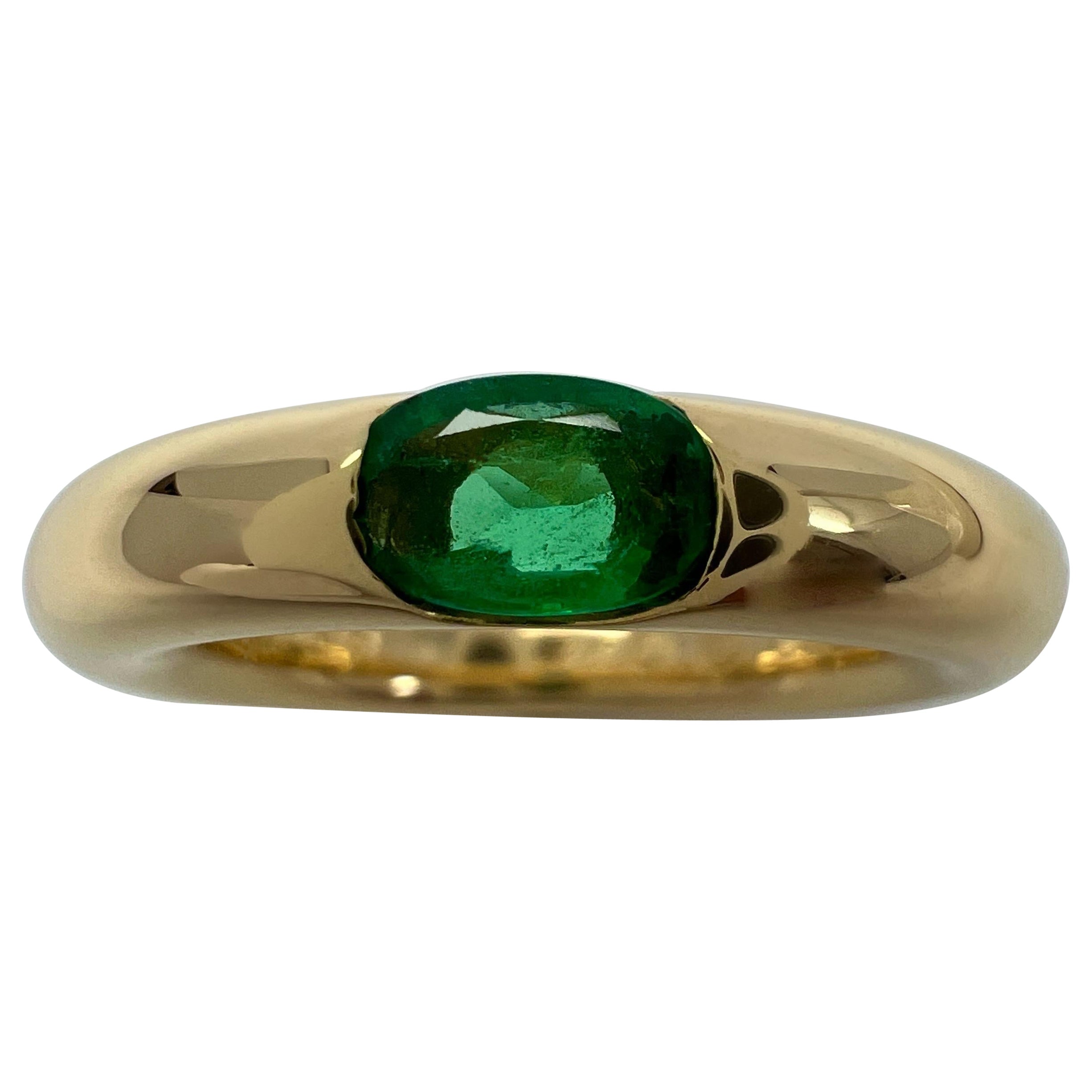 Vintage Cartier Emerald Vivid Green Ellipse 18k Yellow Gold Solitaire Ring 52 For Sale