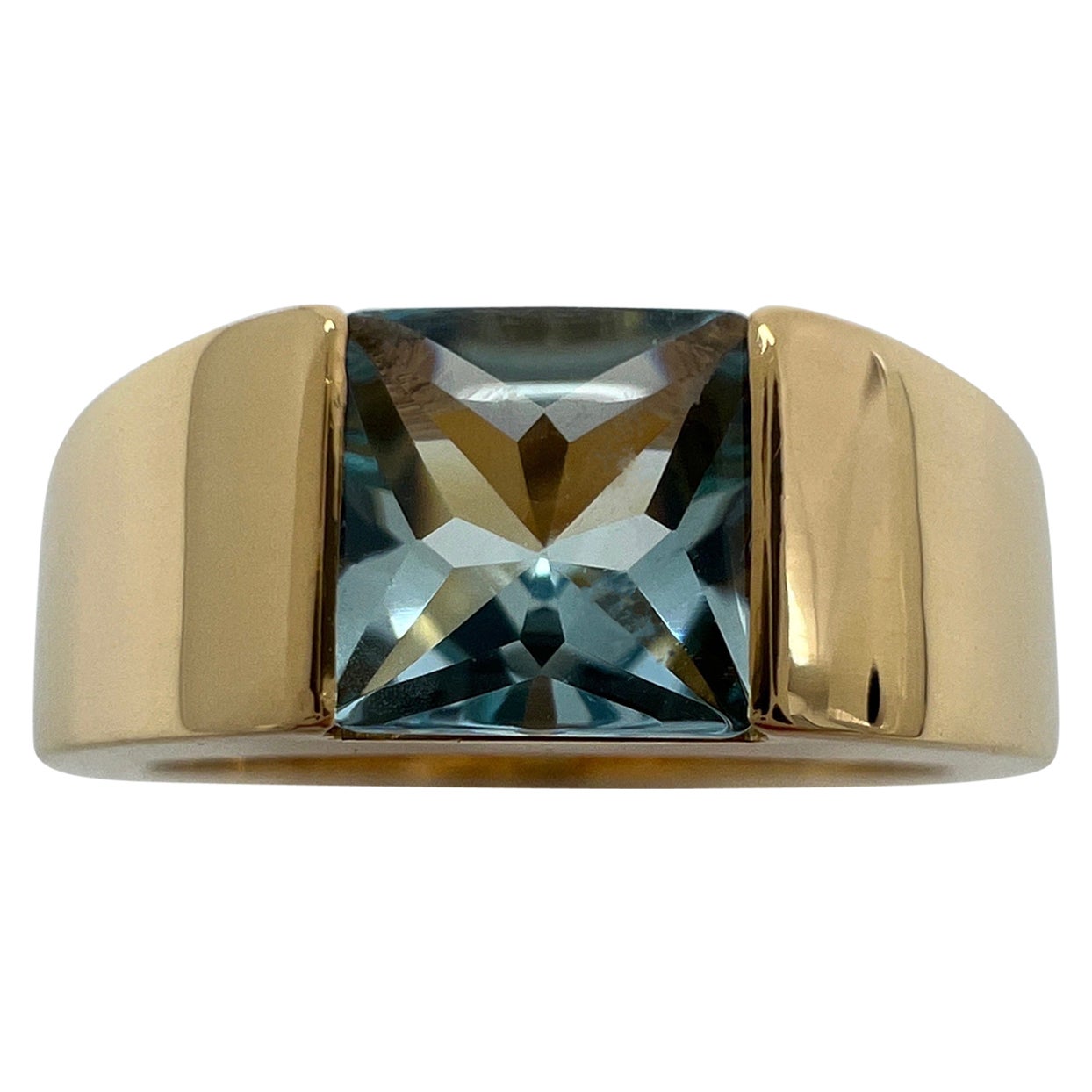 Vintage Cartier Fine Aigue Marine Carré Coussin Or Jaune 18k Bague Tank 51 en vente