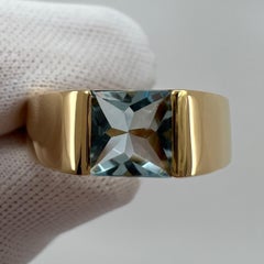 Cartier, bague débardeur vintage en or jaune 18 carats avec aigue-marine bleue fine taille coussin carrée