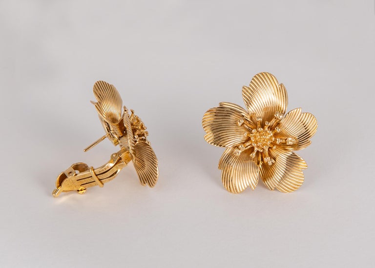 Vintage Cartier Flower Motif Earrings at 1stDibs
