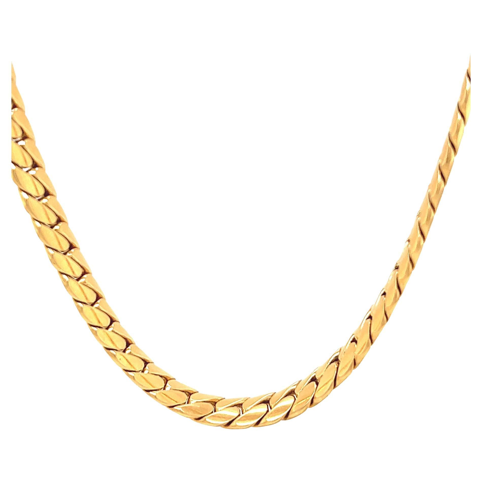 Vintage Cartier French 18 Karat Yellow Gold Flat Curb Link Necklace