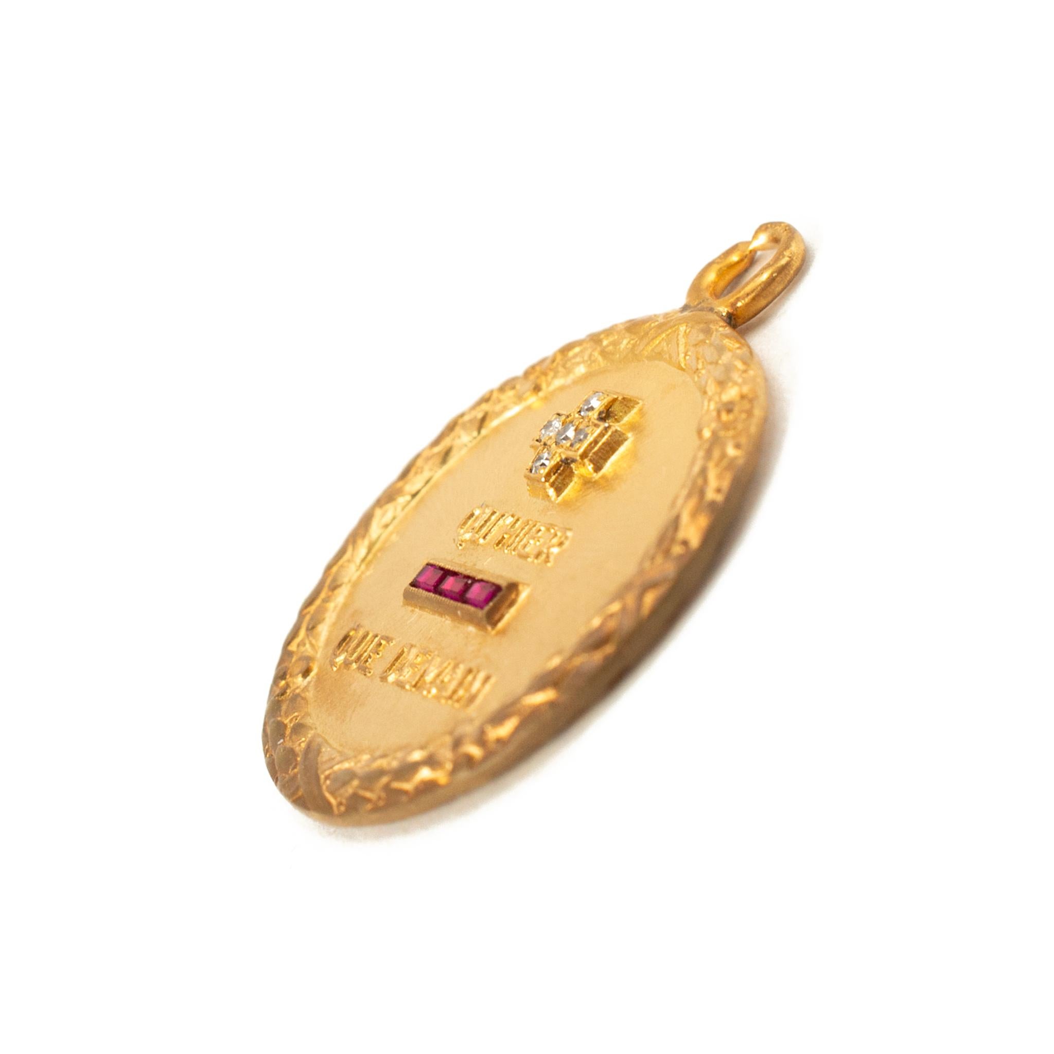 Marke: Cartier 

Geschlecht: Unisex 

Metall Typ: 18K Gelbgold

Länge: 0,75 Zoll

Durchmesser: 22,80 mm

Gewicht: 6,02 Gramm

CARTIER Diamant und Rubin 18K Gelbgold Charme. Die Marke 