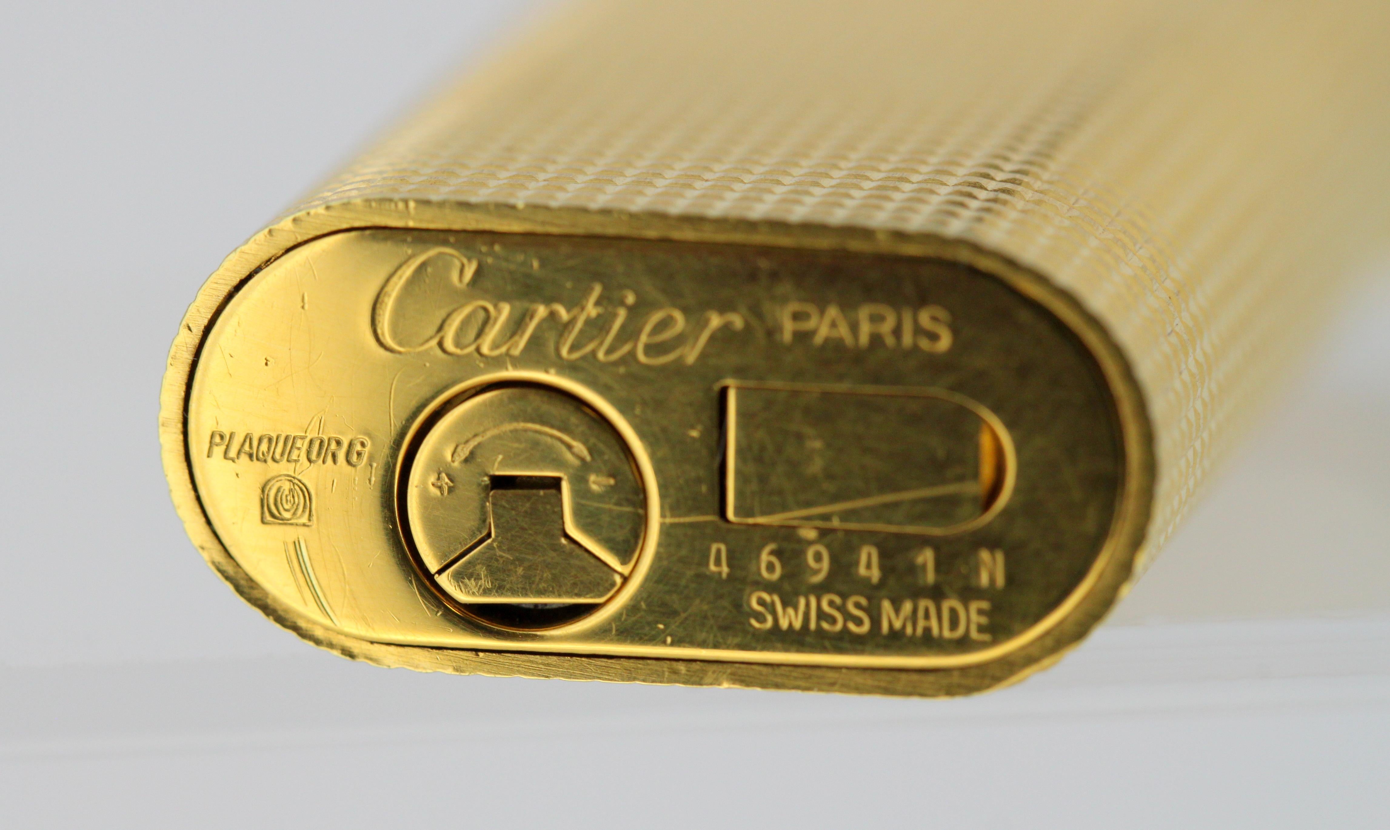 Vieux briquet Cartier plaqué or avec diamants 6