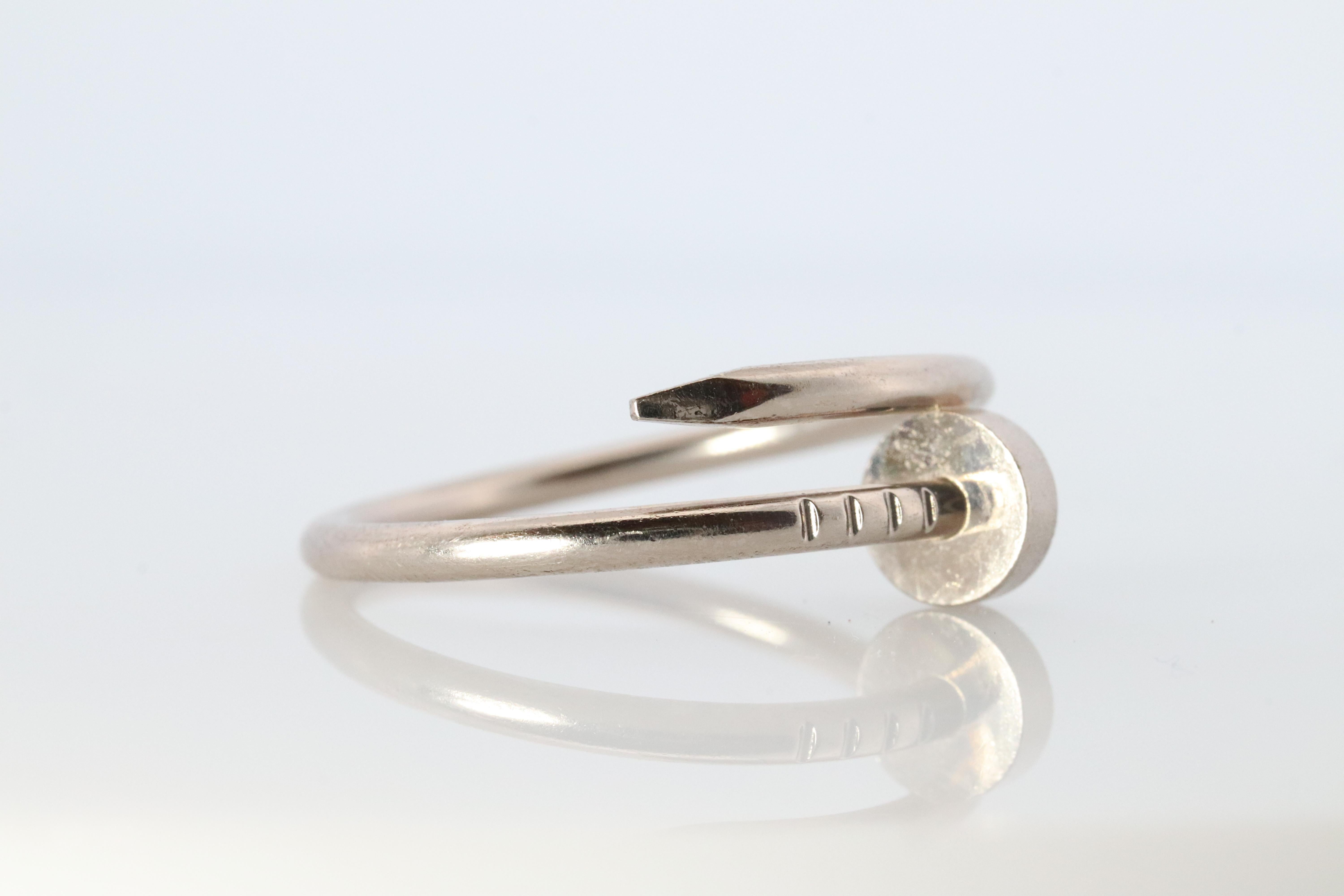 Anillo Vintage Cartier Juste un Clou. 18k WG Original Papers Genuine Cartier Band. en Bueno estado para la venta en Port Charlotte, FL