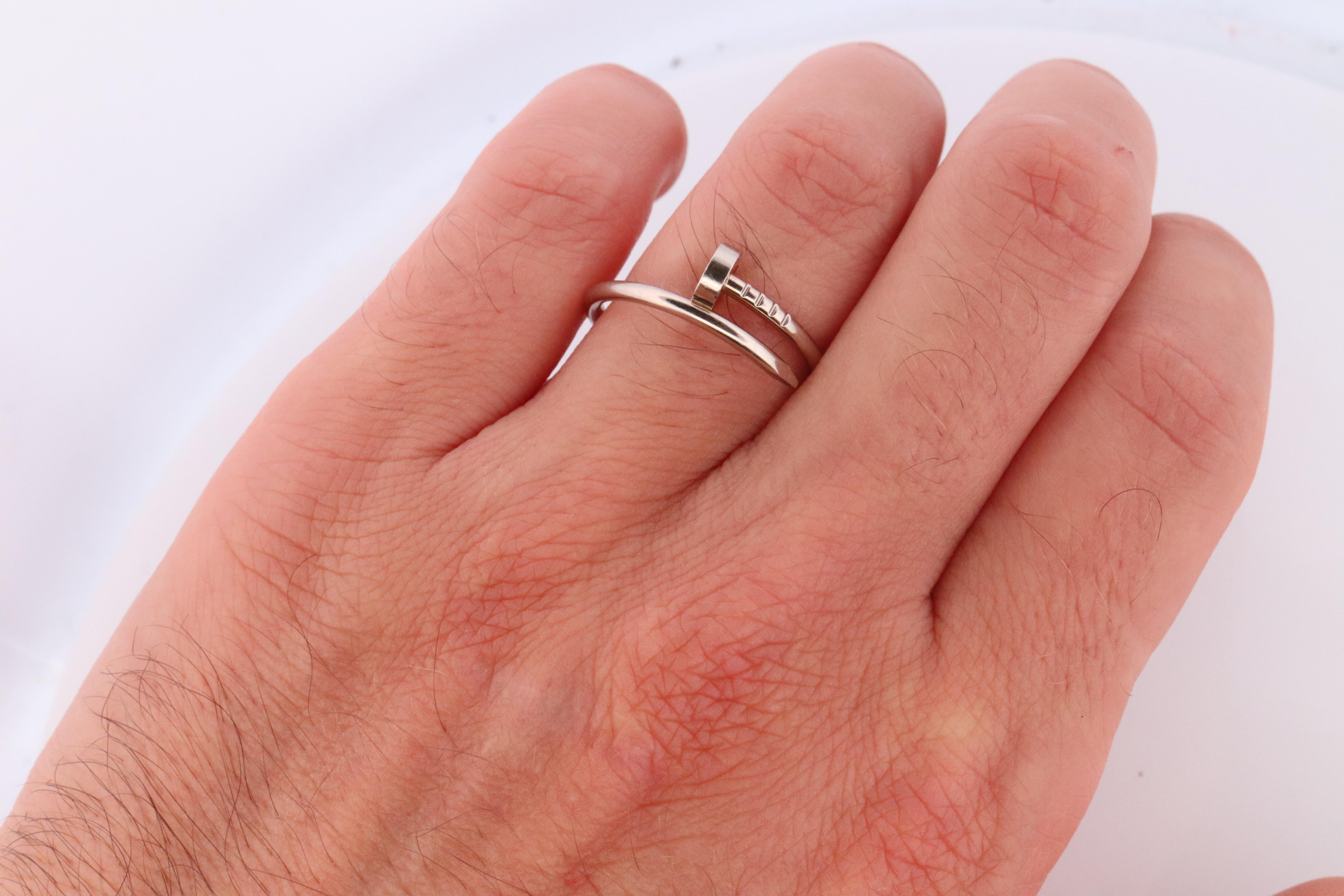 Anillo Vintage Cartier Juste un Clou. 18k WG Original Papers Genuine Cartier Band. en venta 3