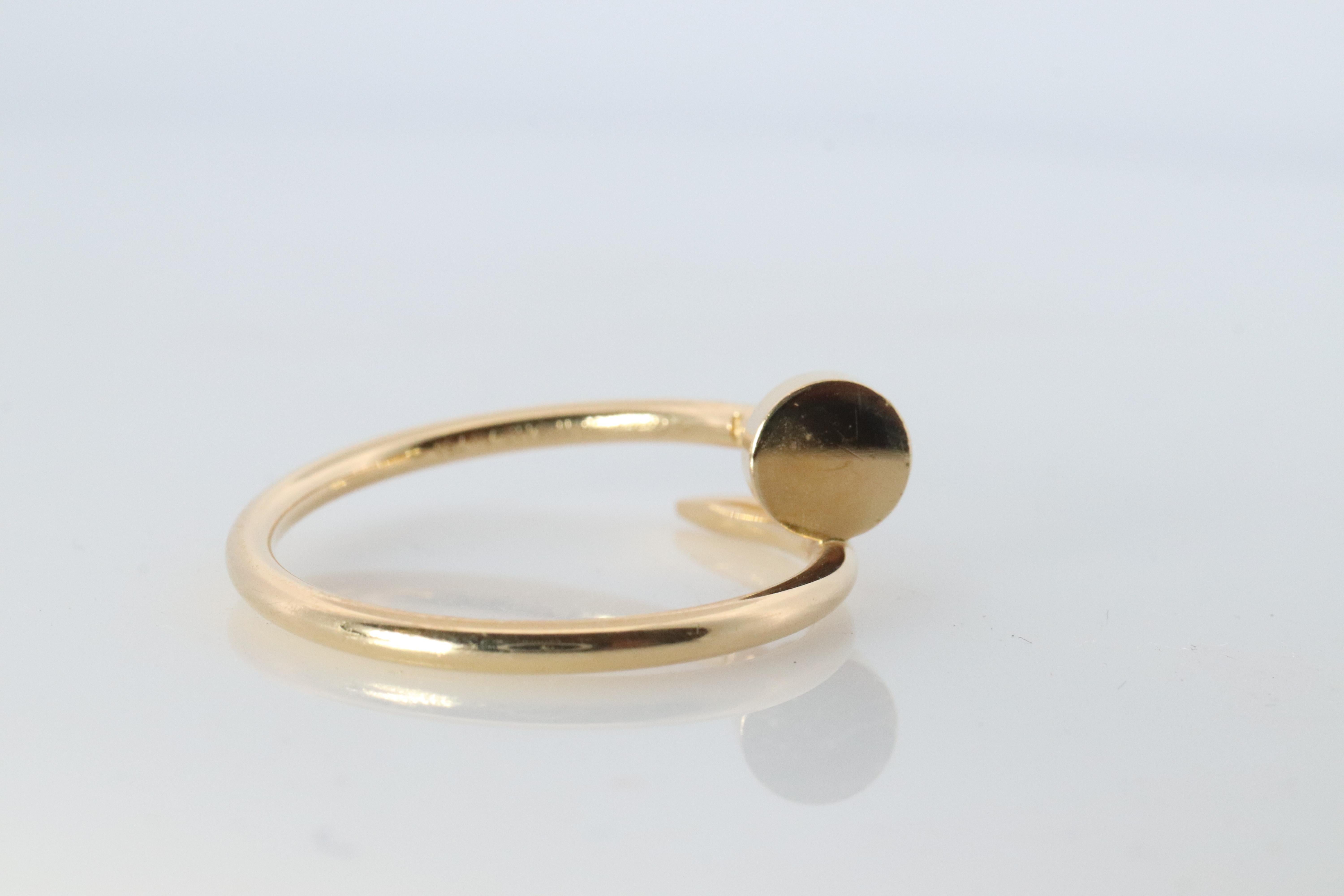 Anello Cartier Juste un Clou d'epoca. Fascia Cartier 18k YG con documenti originali. in vendita 2