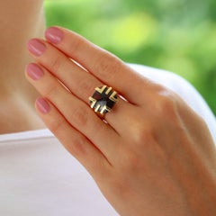 Vintage Cartier 'Kiss of the Dragon' Garnet Ring in 18k Yellow Gold