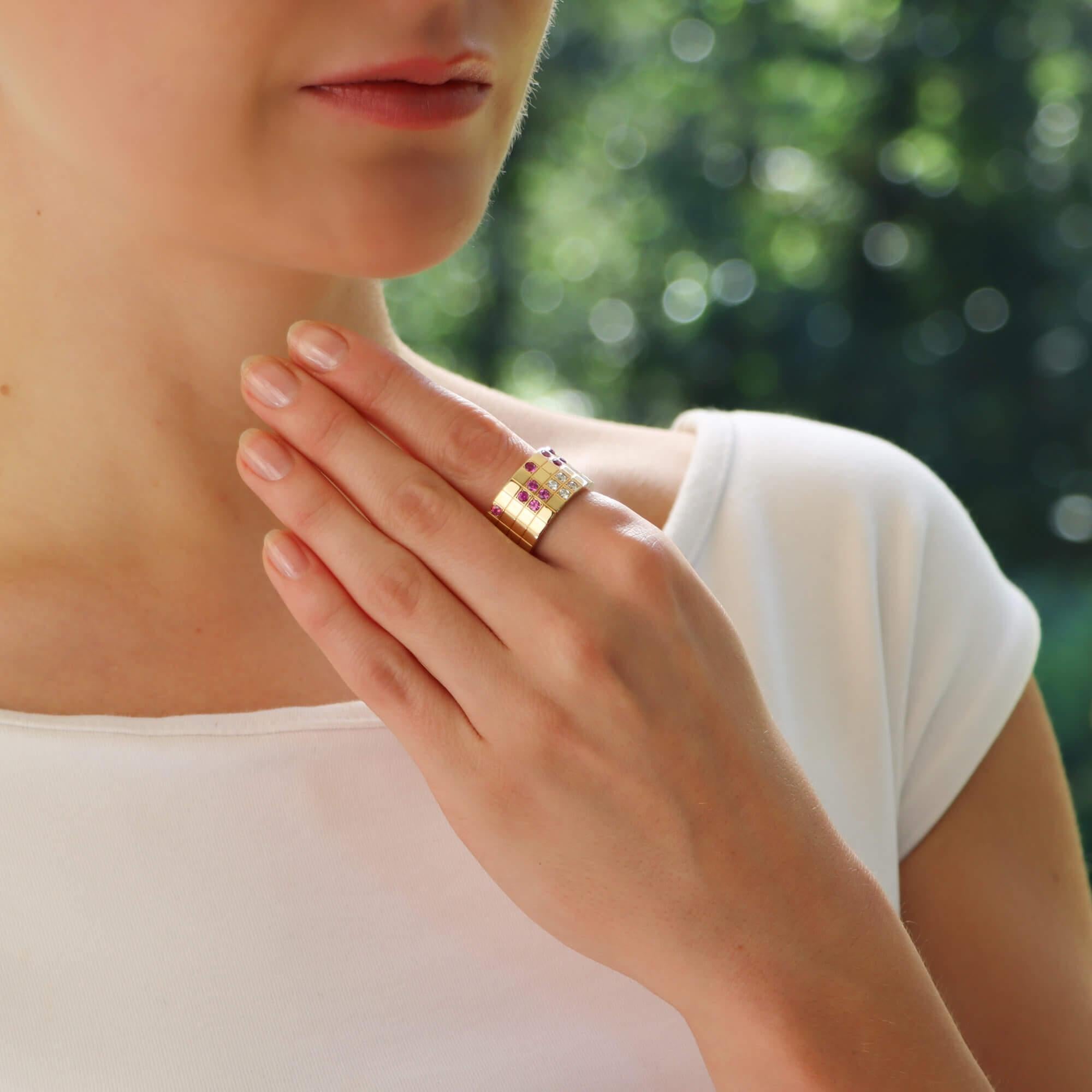 Taille brillant Bague Vintage Cartier Lanières en or rose avec saphir rose et diamant en vente