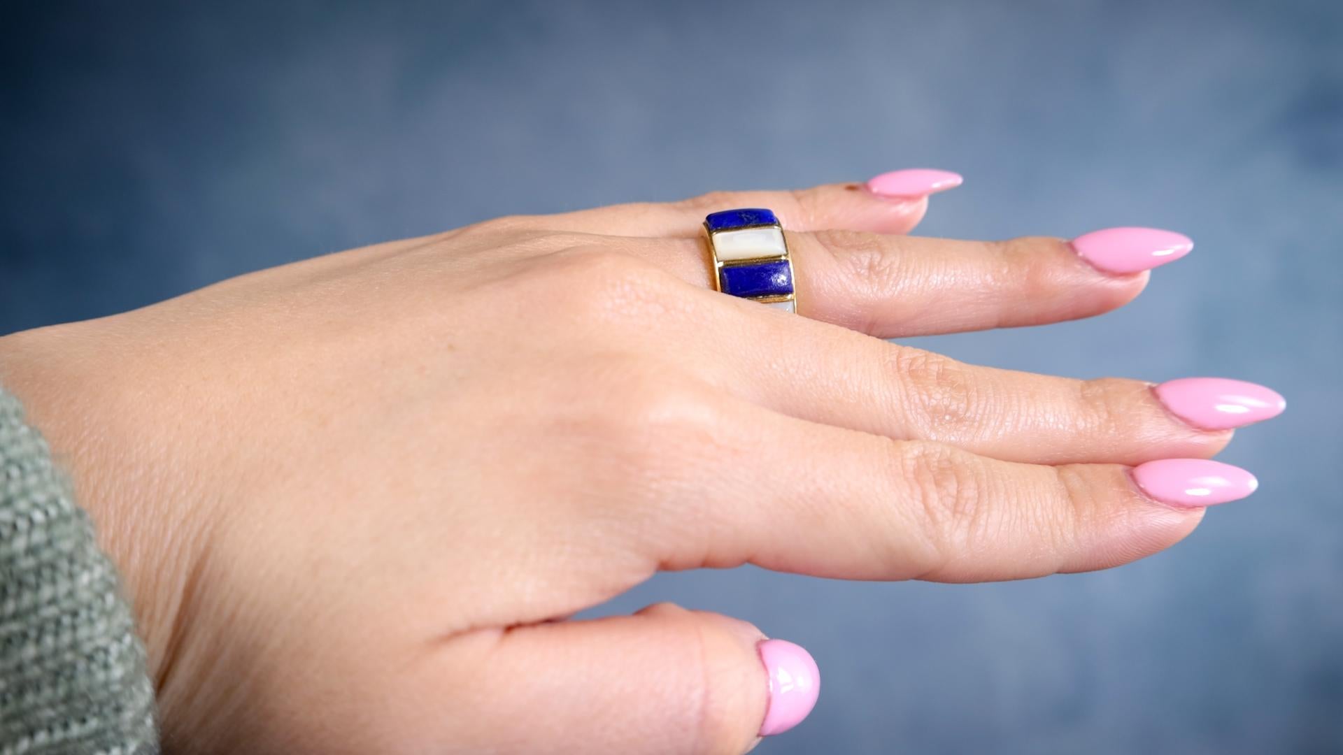 Vintage Cartier Lapis Lazuli and Mother-of-Pearl 18k Yellow Gold Band Ring In Good Condition In Beverly Hills, CA