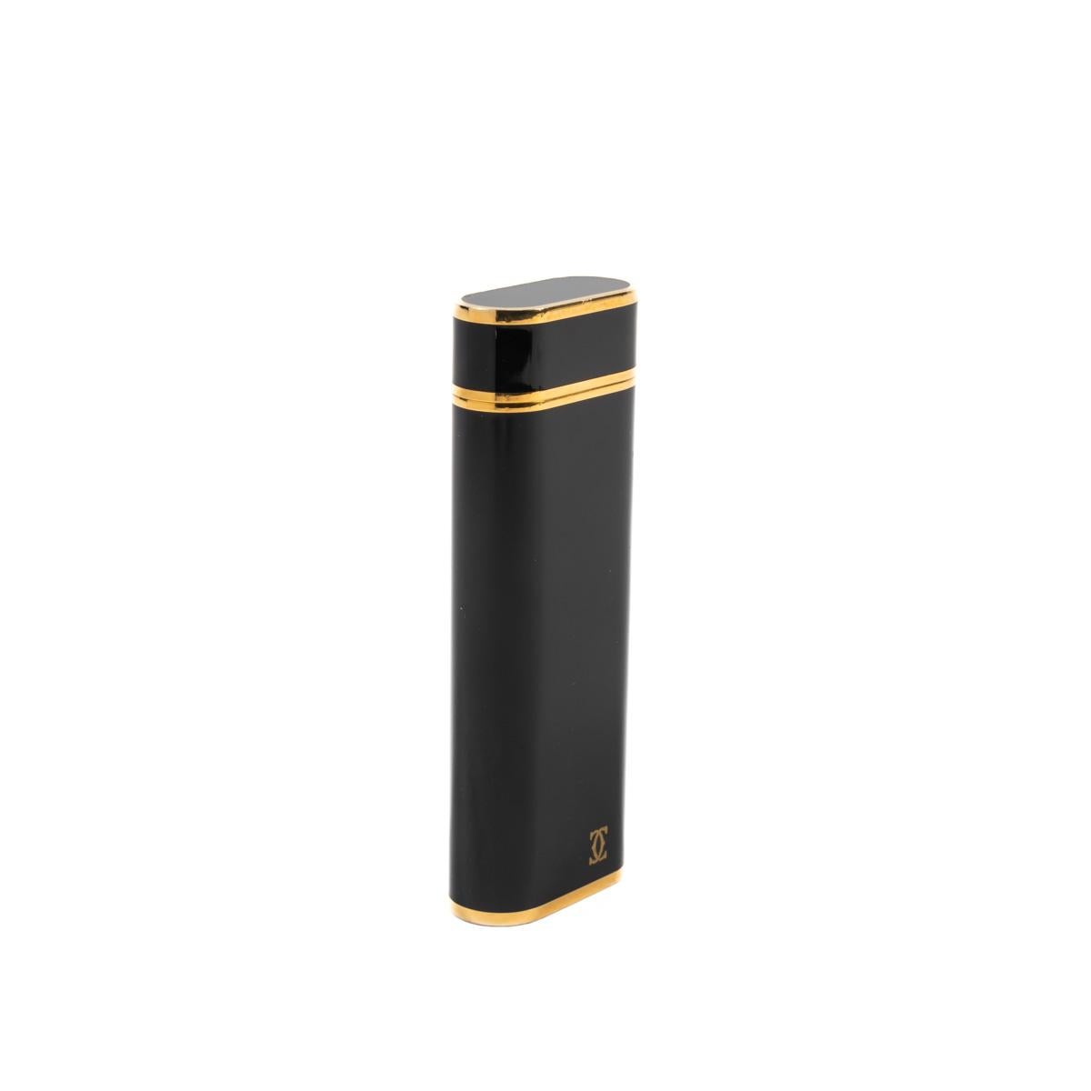 Vintage Cartier Les Must lighter Black Lacquer Gold Plated 1970s In Good Condition In DELFT, NL