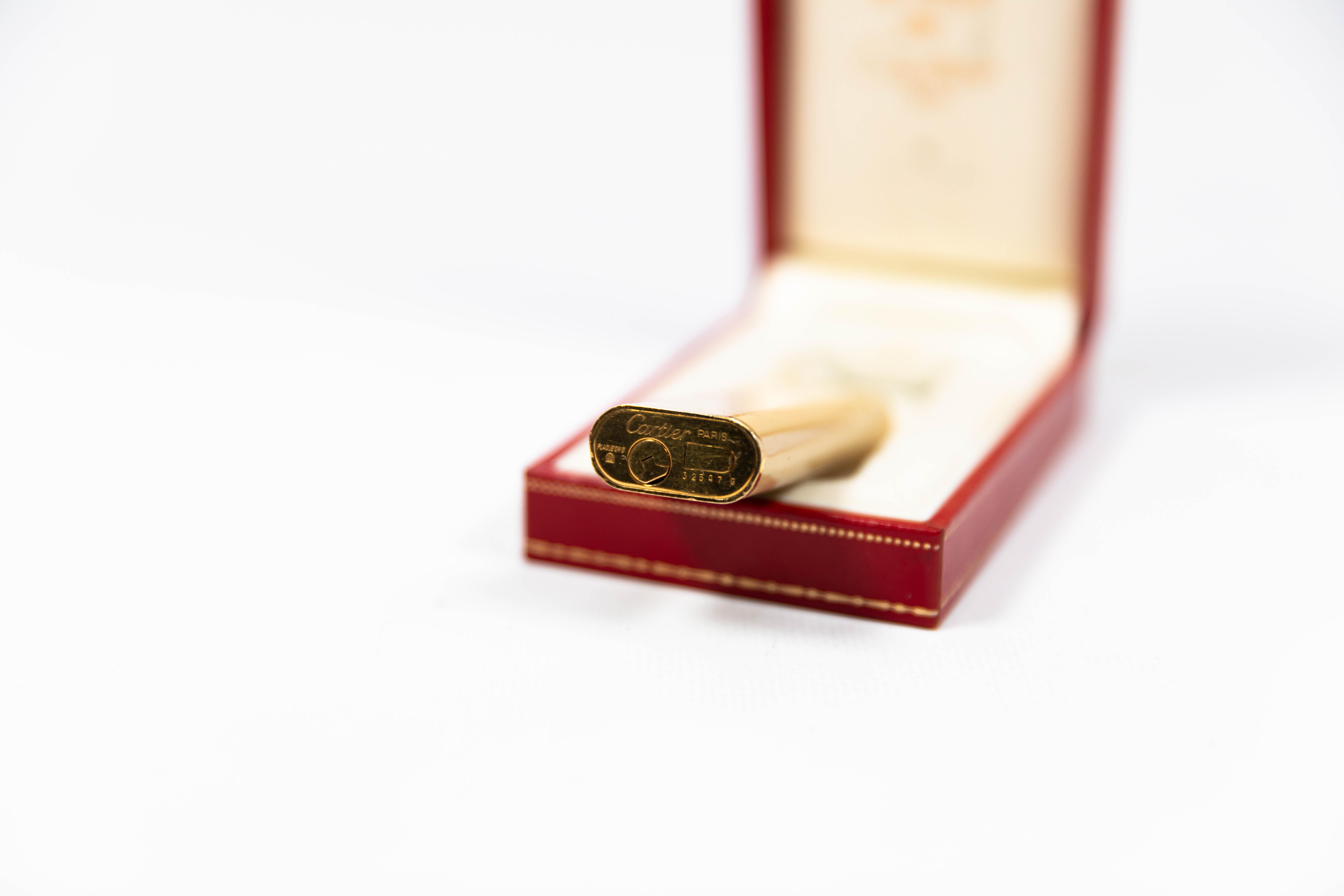 Vintage Cartier Les Must lighter Cremefarbener Lack vergoldet komplett in Box 2