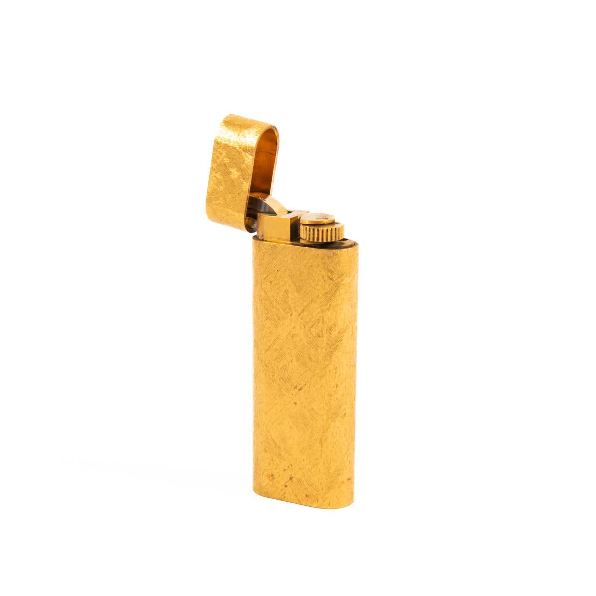 Vintage Cartier Les Must lighter Florentine Gold Plated 1970s 2