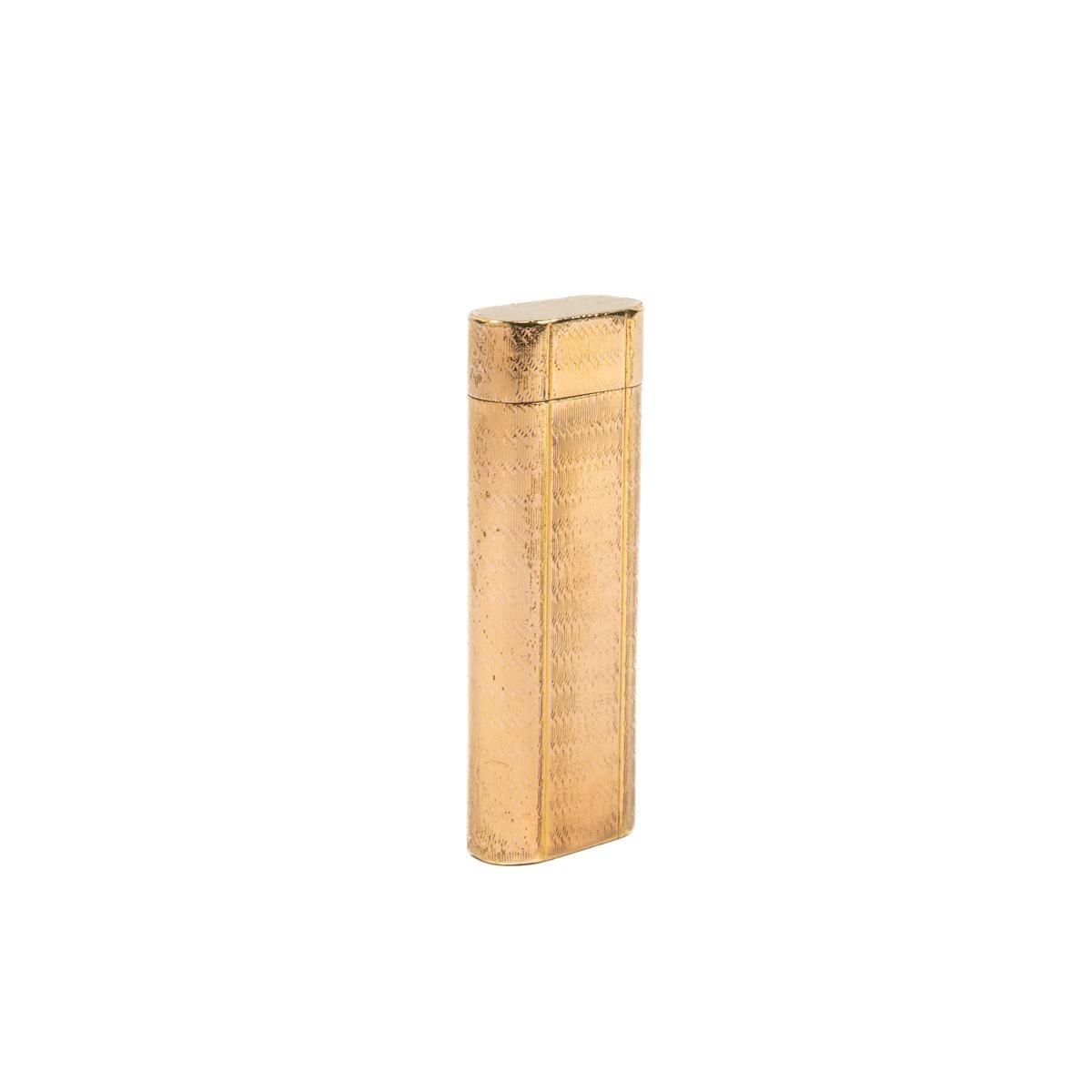 Vintage Cartier Les Must lighter Gold Plated 1970s In Fair Condition In DELFT, NL