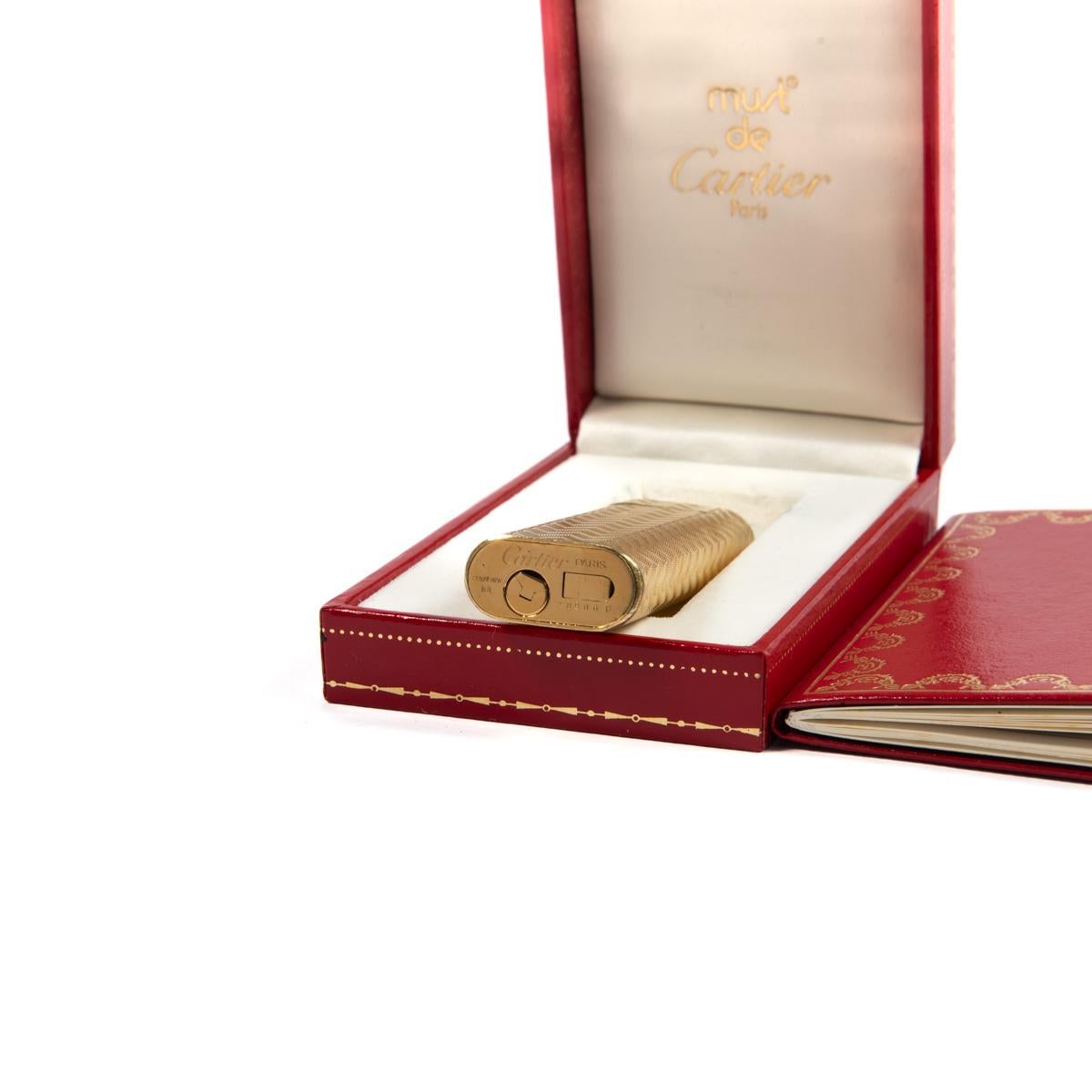 Vintage CARTIER Les Must Lighter Gold Plated with Sapphire Cabochon 1970s 1